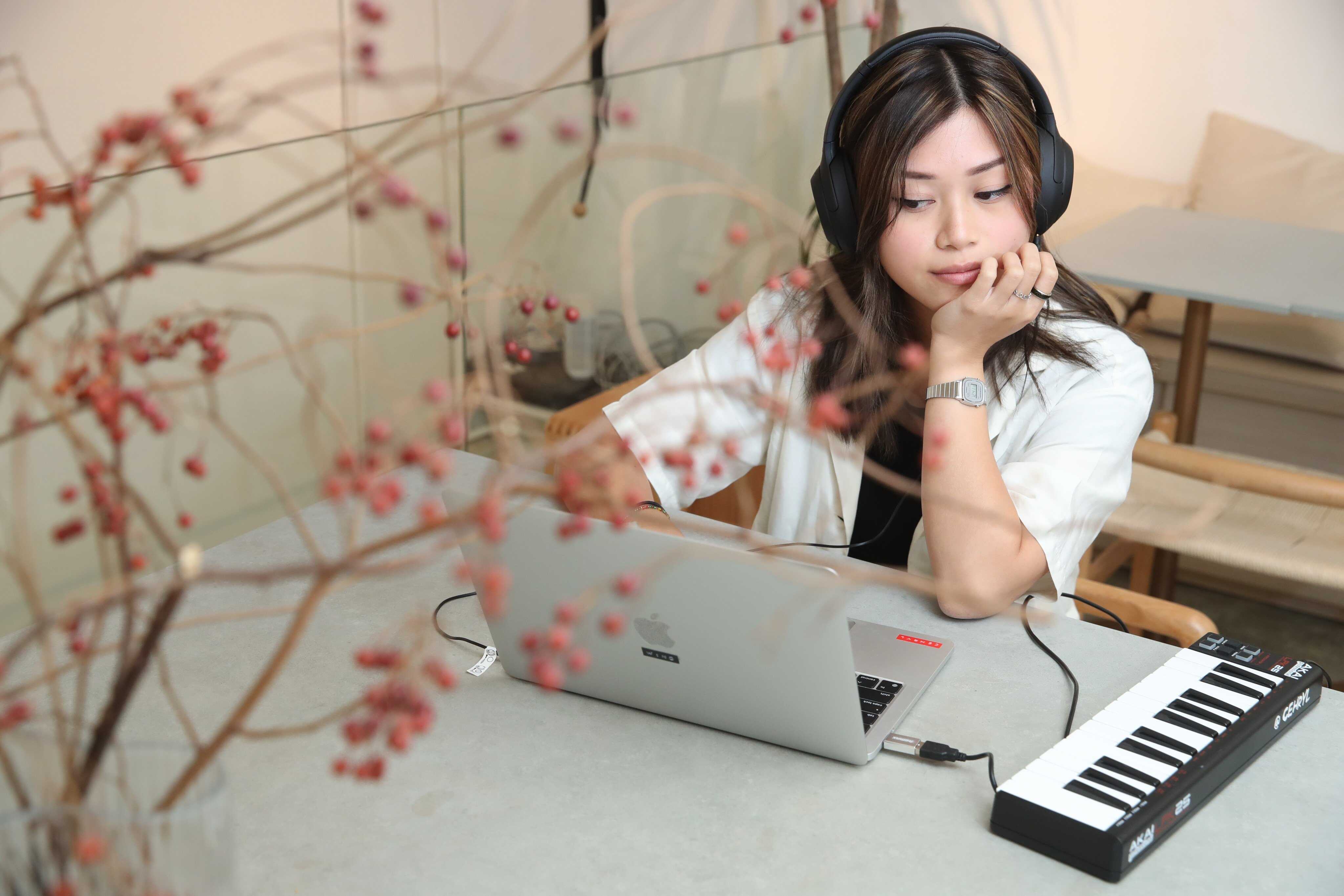 Indie singer cehryl on focusing less on Instagram followers, more on ...