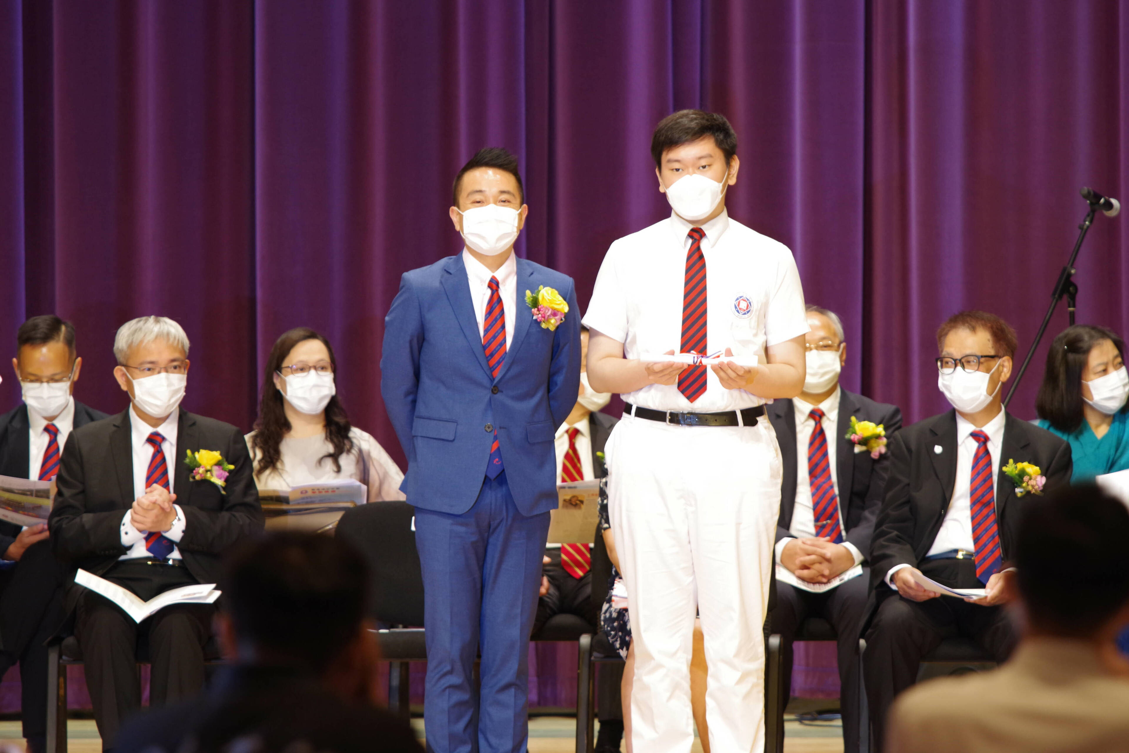 Hang Lung Mathematics Awards encourages students to tackle problems through scientific research