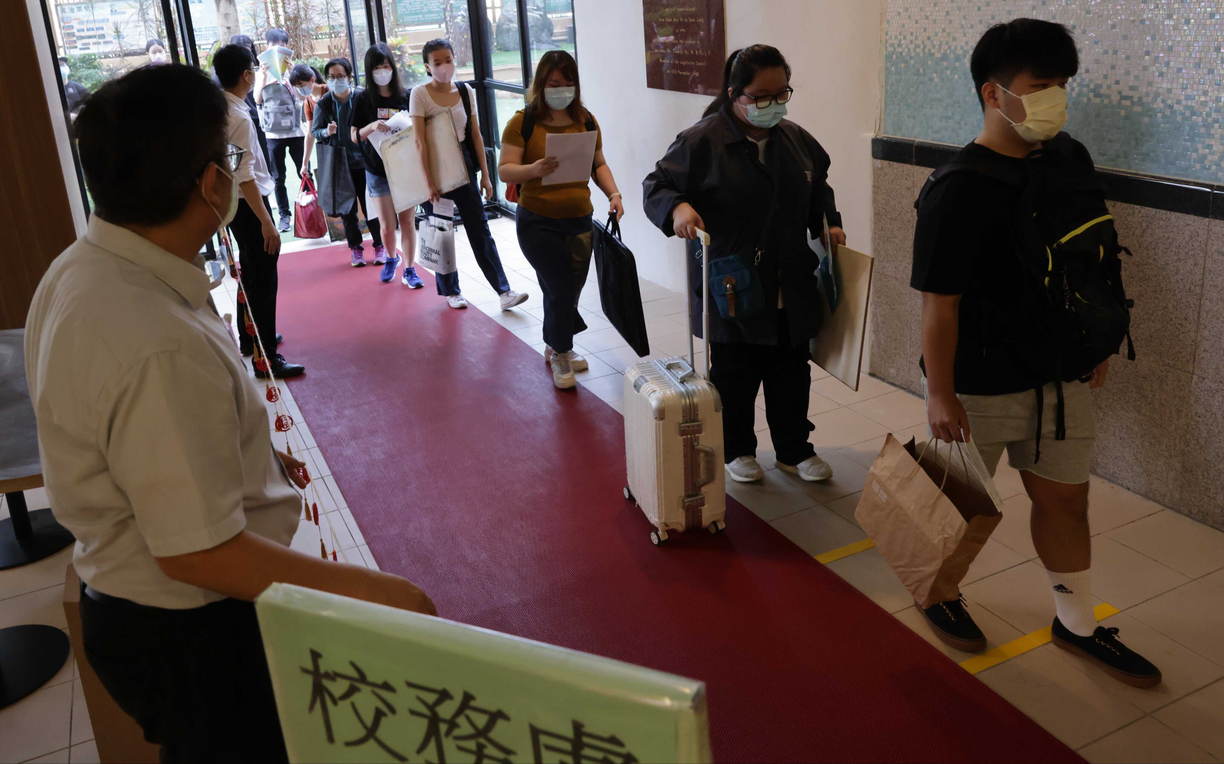 Hong Kong school heads call for special Covid measures for DSE students ...
