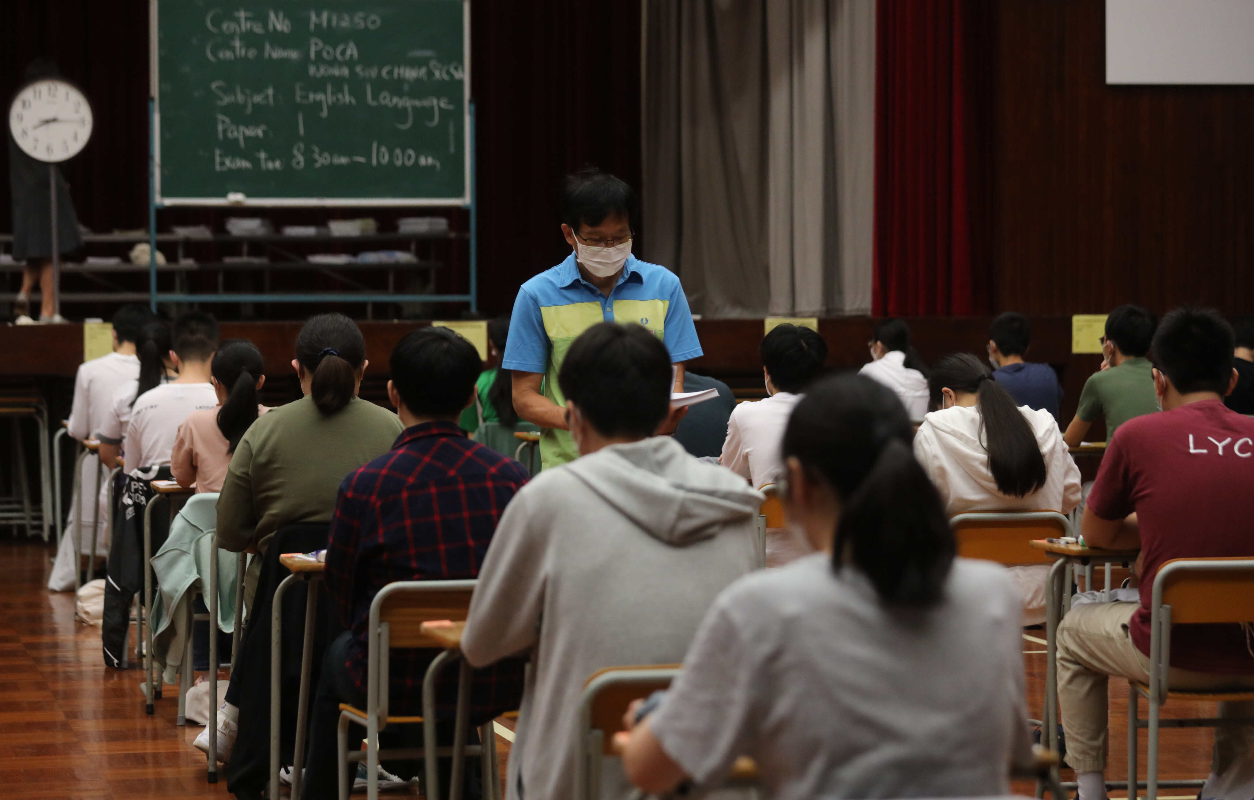 Figures released by Jupas showed that 15,857 out of 39,523 applicants – 40.1 per cent – will be offered first year places at a publicly funded or self-financed city university. Photo: Xiaomei Chen