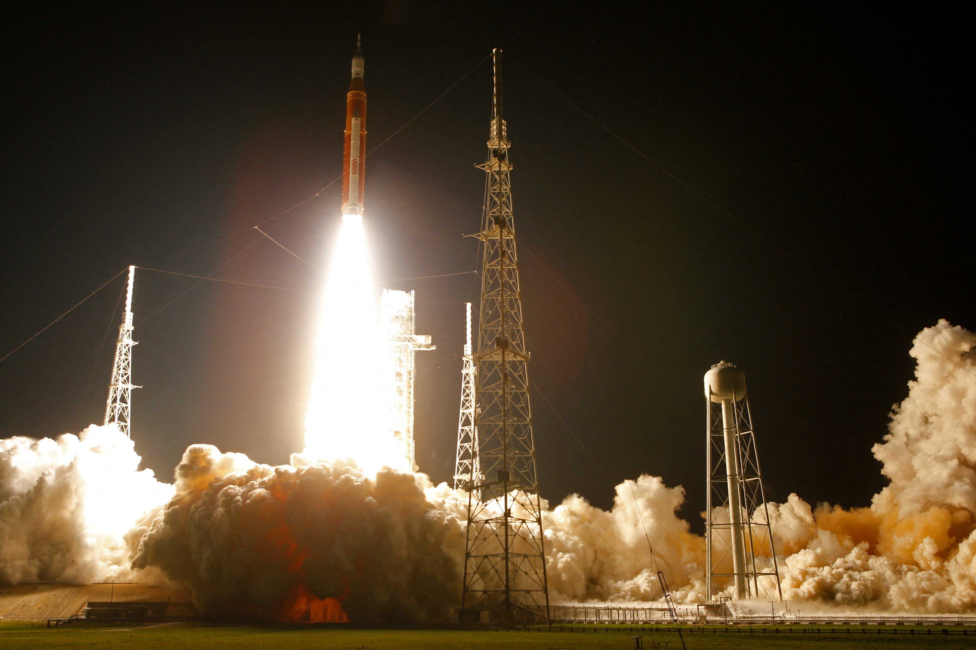 Nasa’s Artemis 1 mission blasts off to moon after successful launch ...