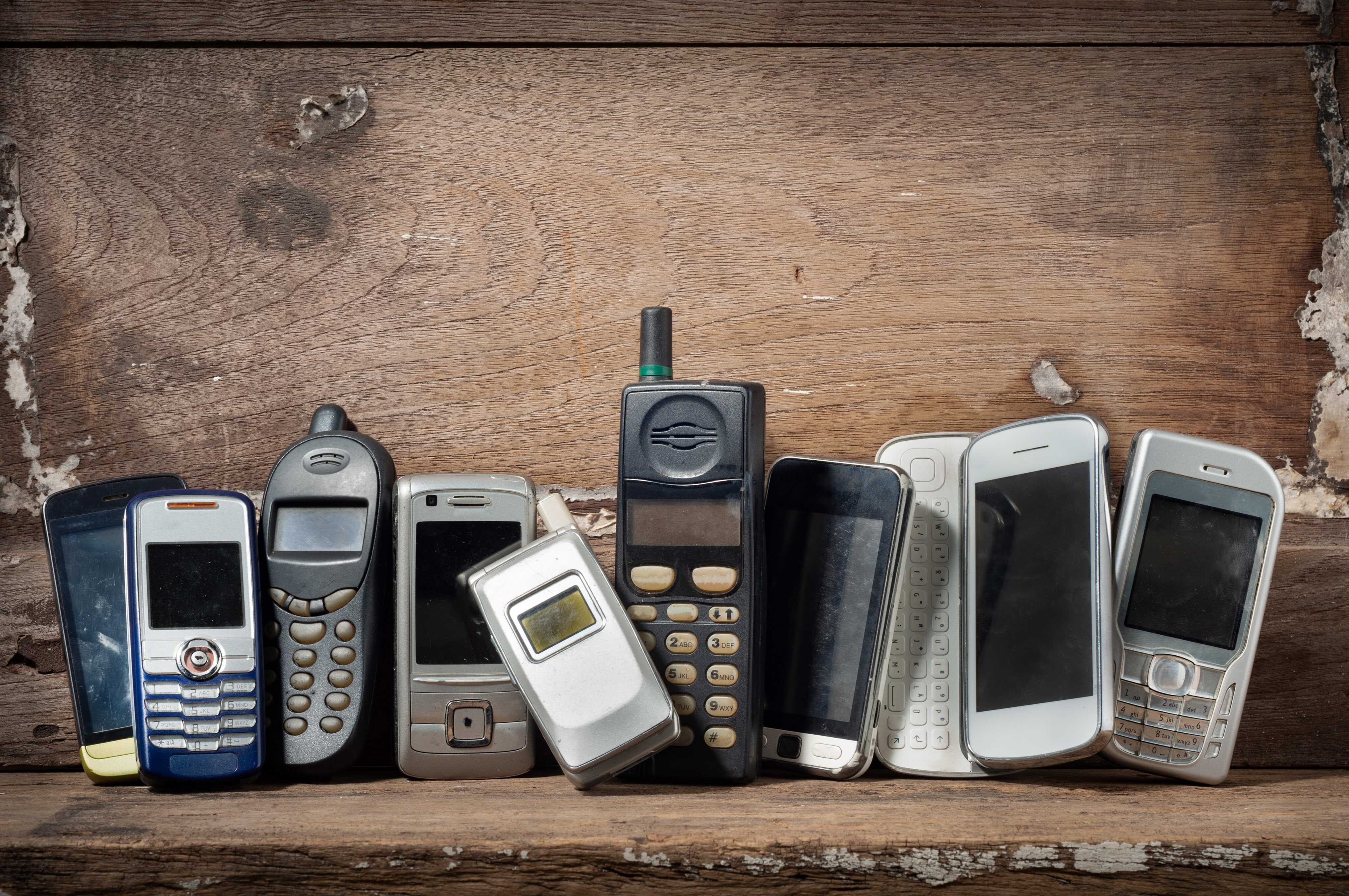 Man who invented cellphones 50 years ago says he is concerned about ...