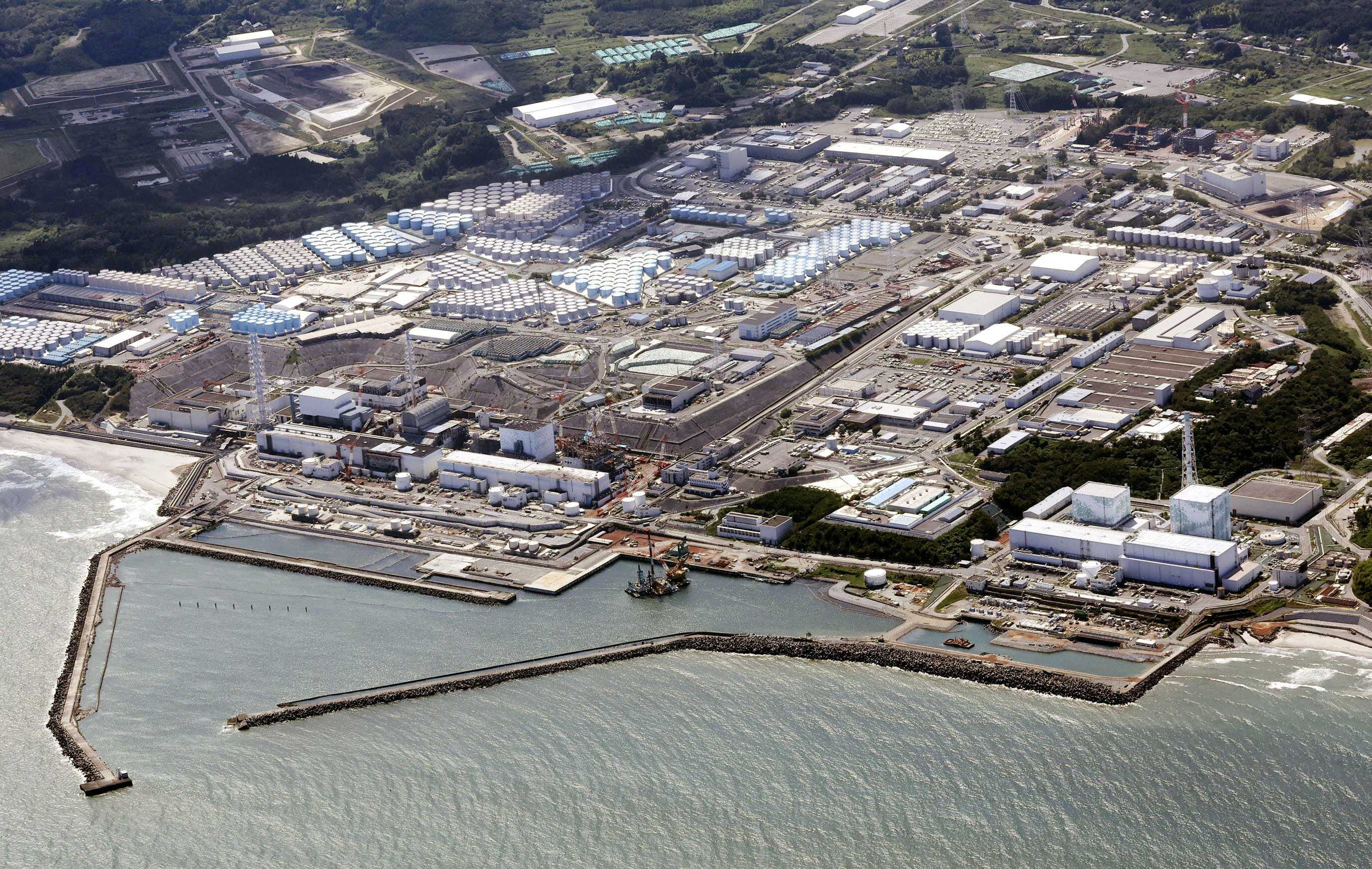 An aerial view shows the Fukushima Daiichi nuclear power plant. Photo: Kyodo