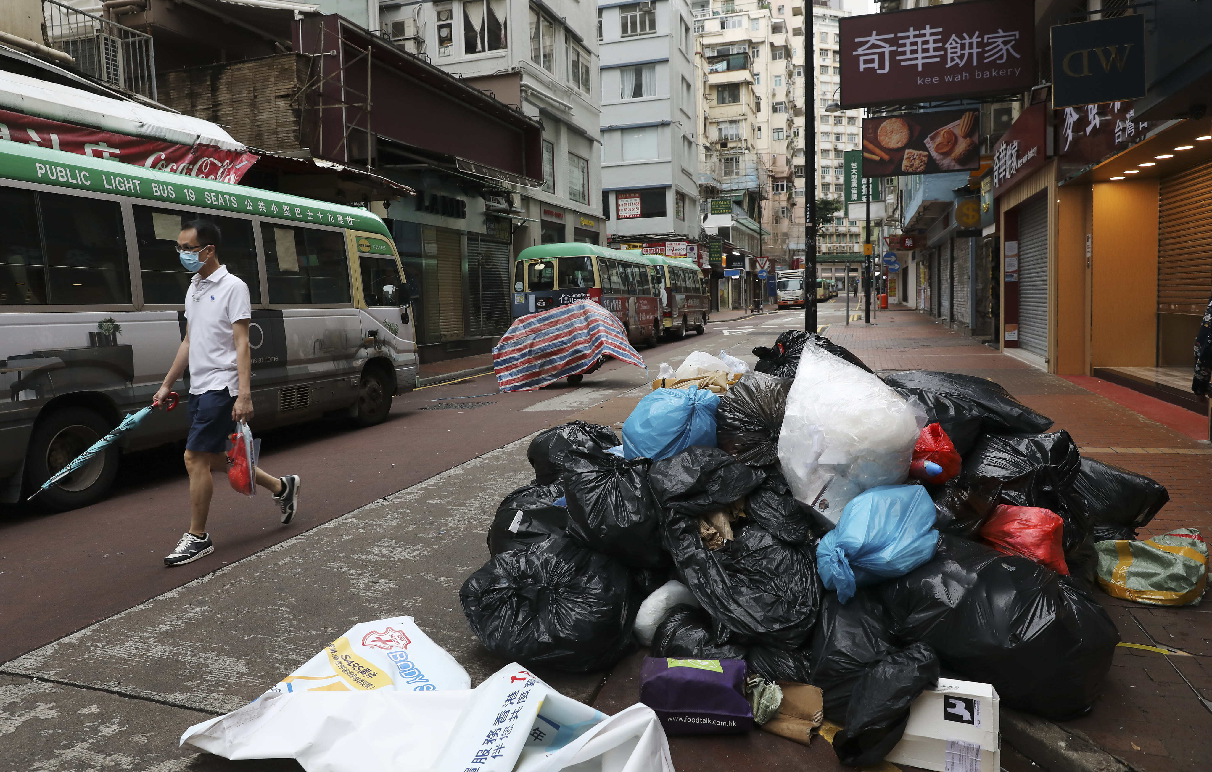 Landfills in Hong Kong have recently seen high volumes of daily waste disposal. Photo: Nora Tam