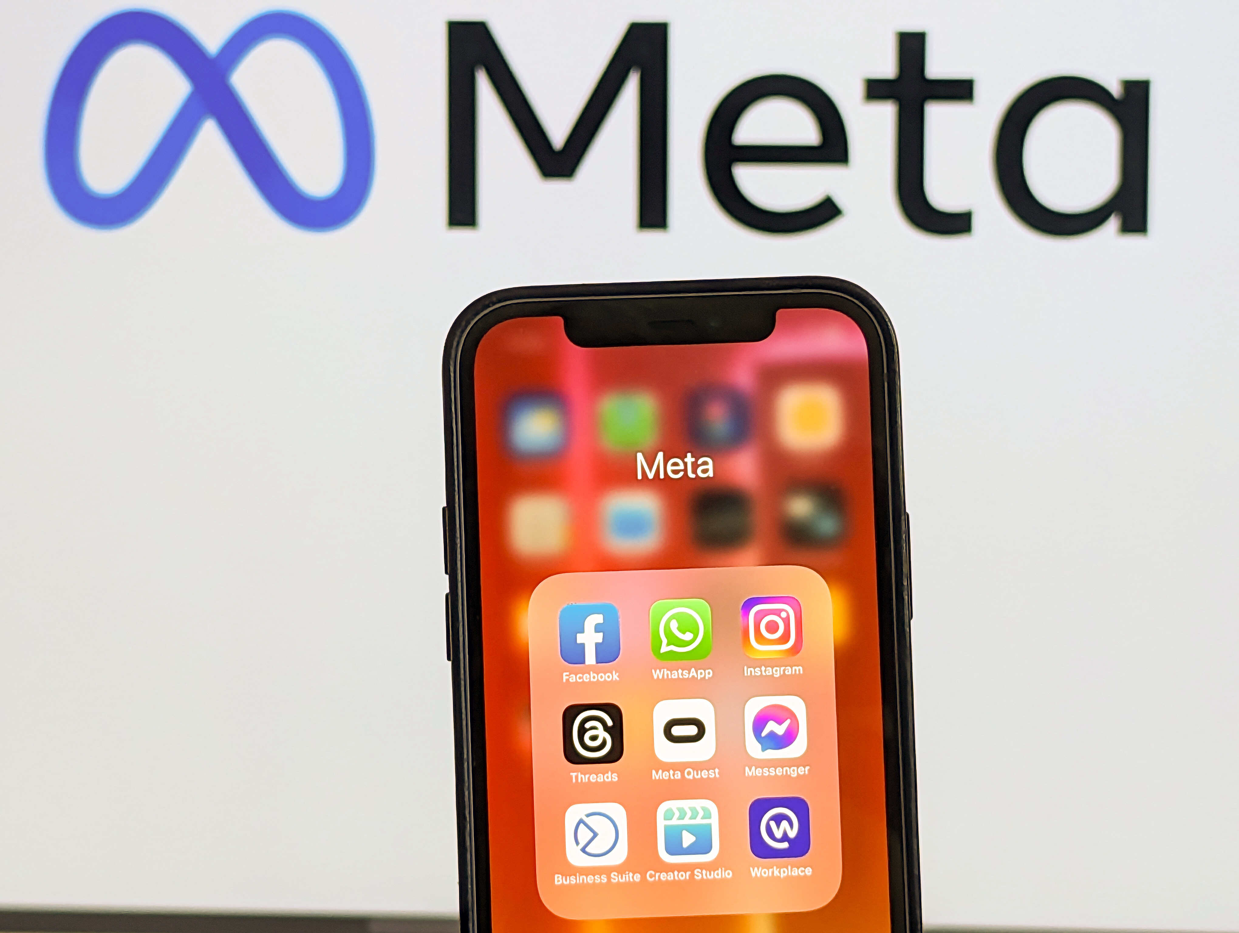 A digital tool considered vital in tracking viral falsehoods, CrowdTangle will be decommissioned by Facebook owner Meta in mid-August. Photo: dpa