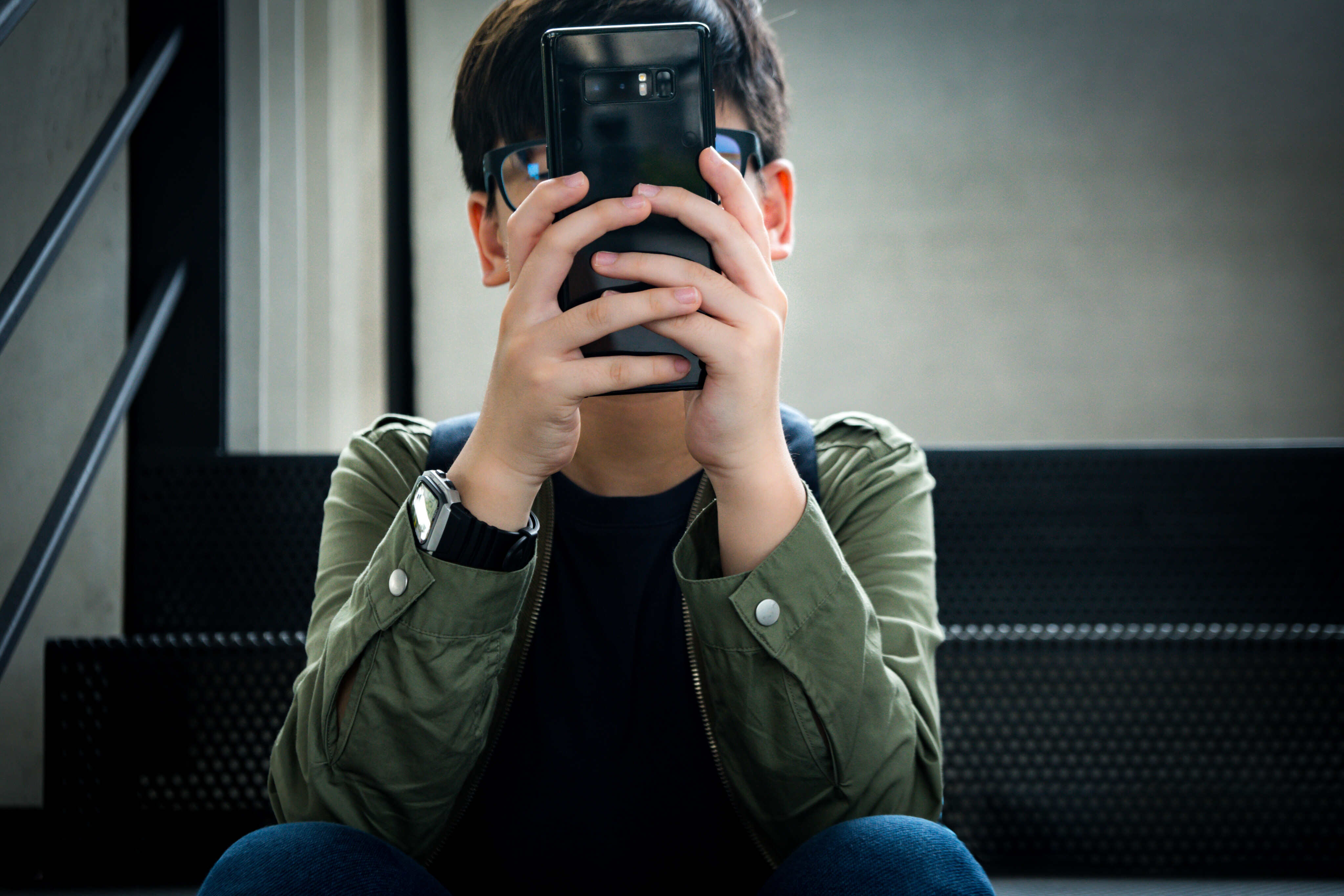 Research has found that teens are more prone to digital media addiction than risky alcohol or cannabis use. Photo: Shutterstock 