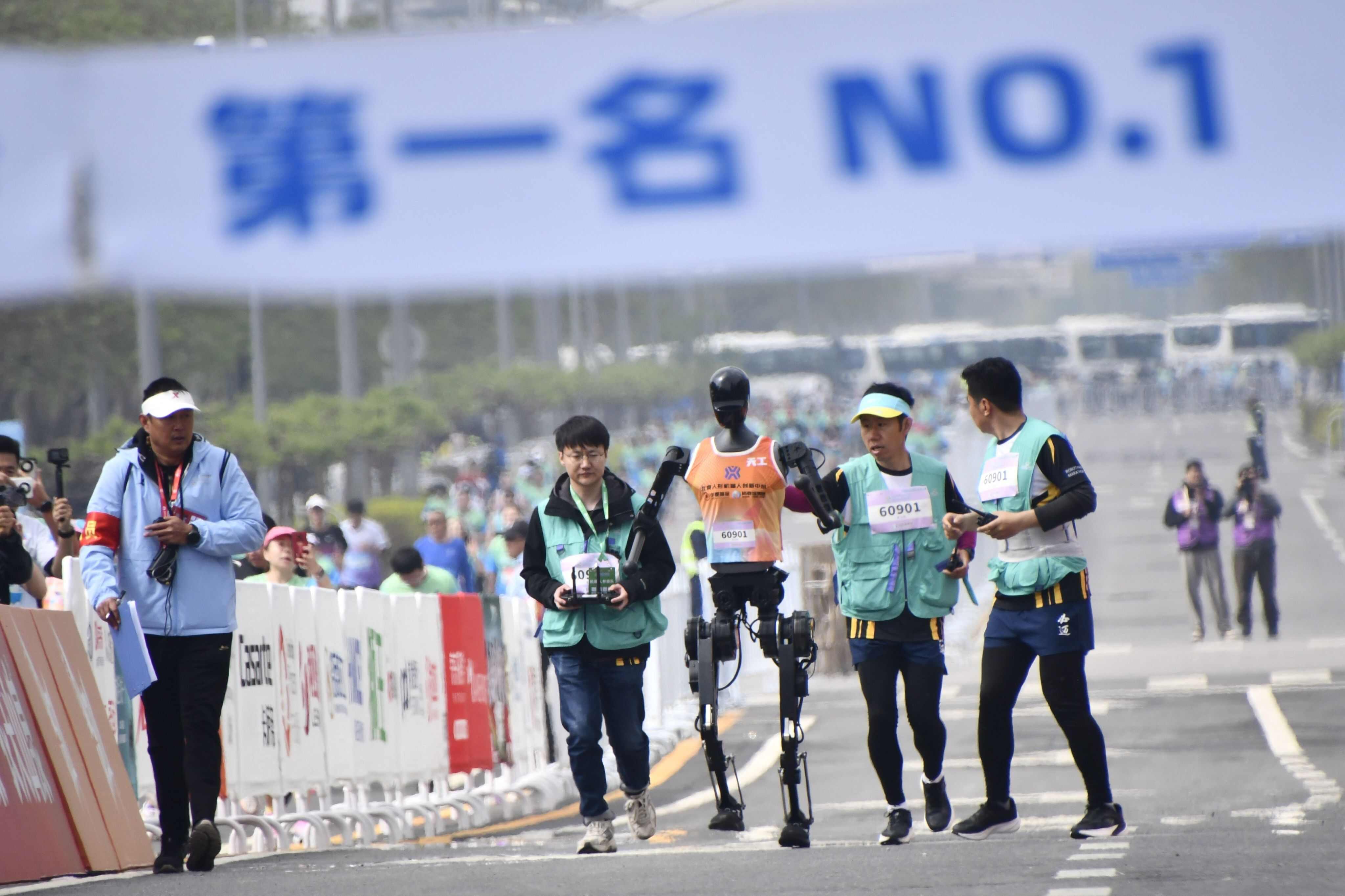 Humanoid Robots Join Beijing Half Marathon Young Post Club