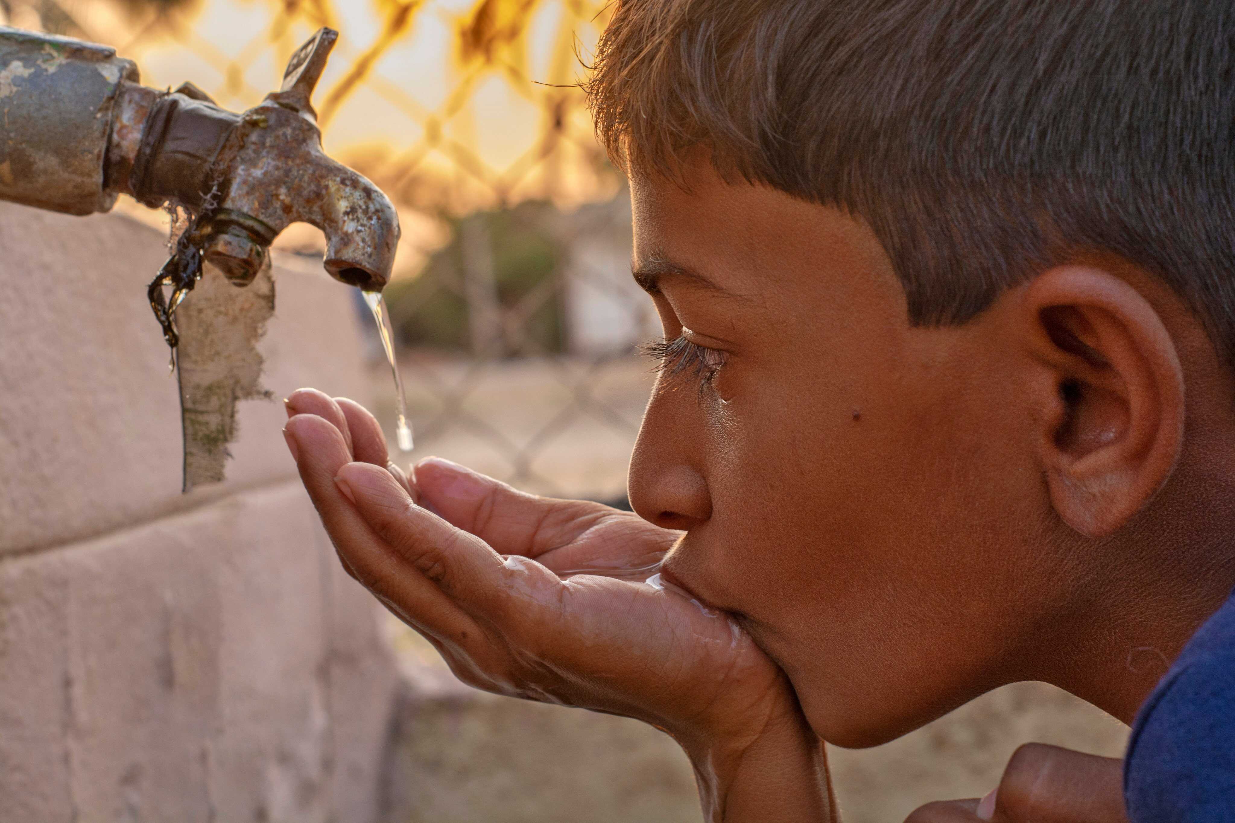A UN report has revealed that billions lack access to safe drinking water and sanitation. Photo: Shutterstock 