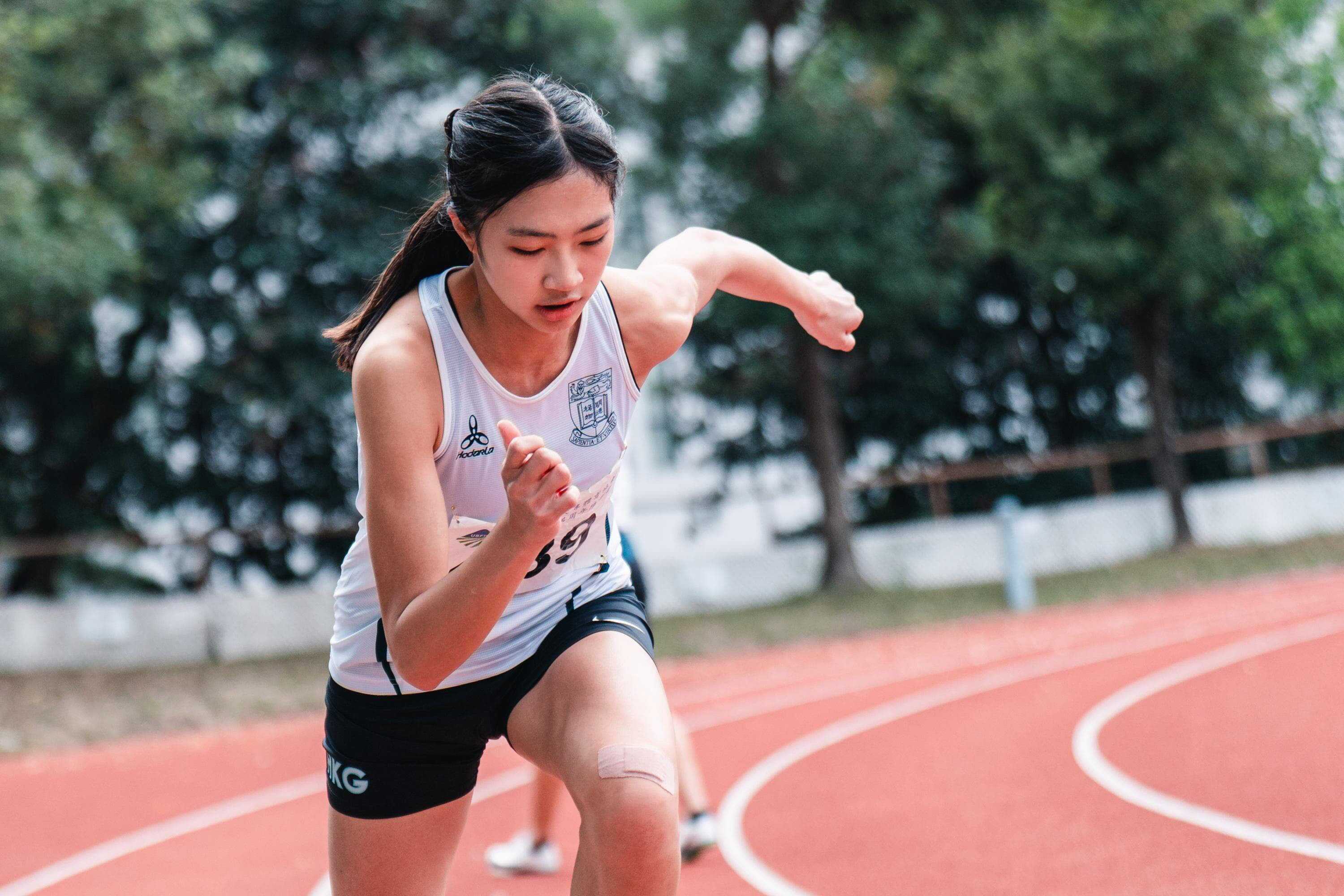 Hong Kong record-breaking hurdler Chloe Pak balances sports with becoming a doctor