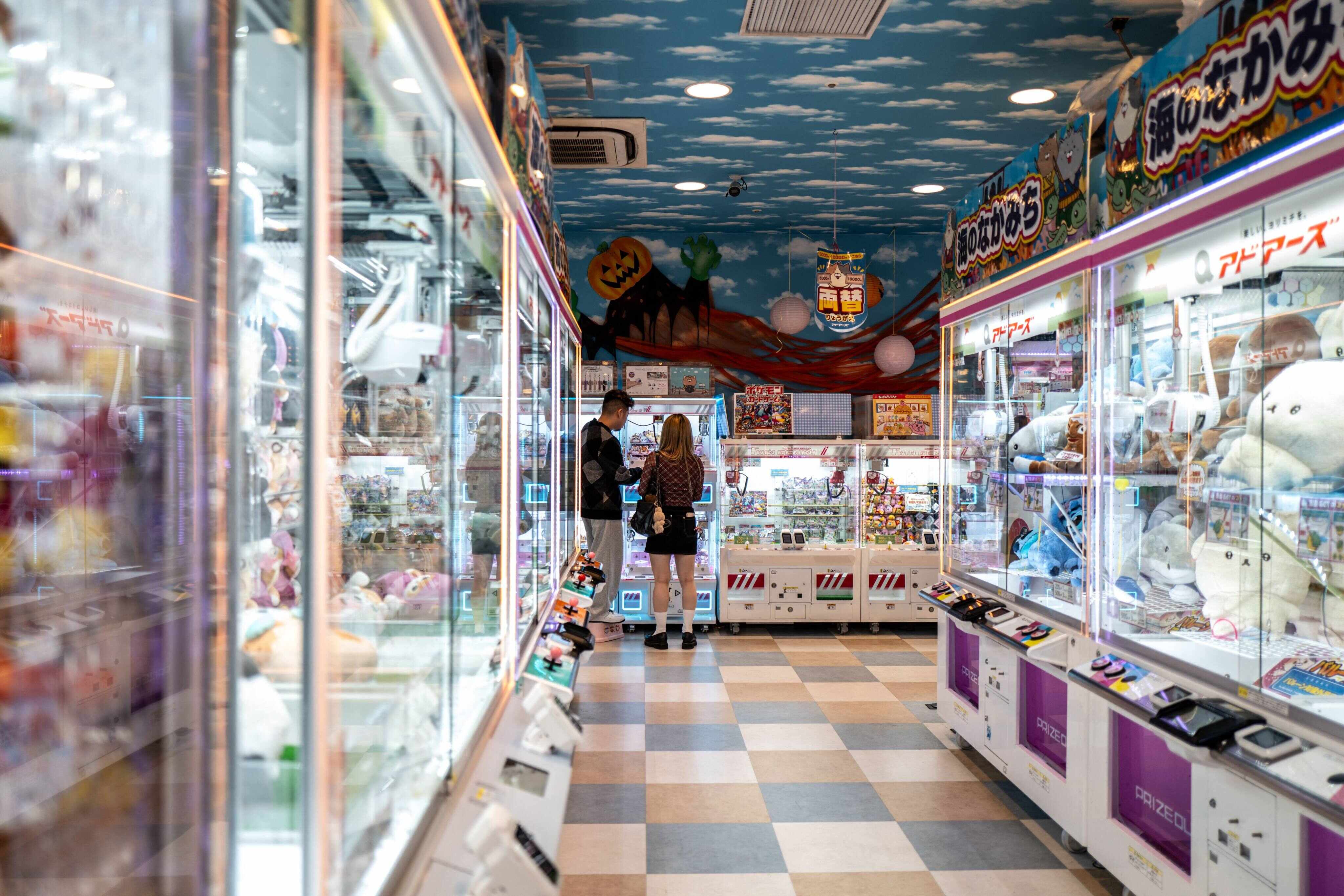 Many arcades in Japan have reinvented themselves around crane games, the new stars of the scene. Photo: AFP