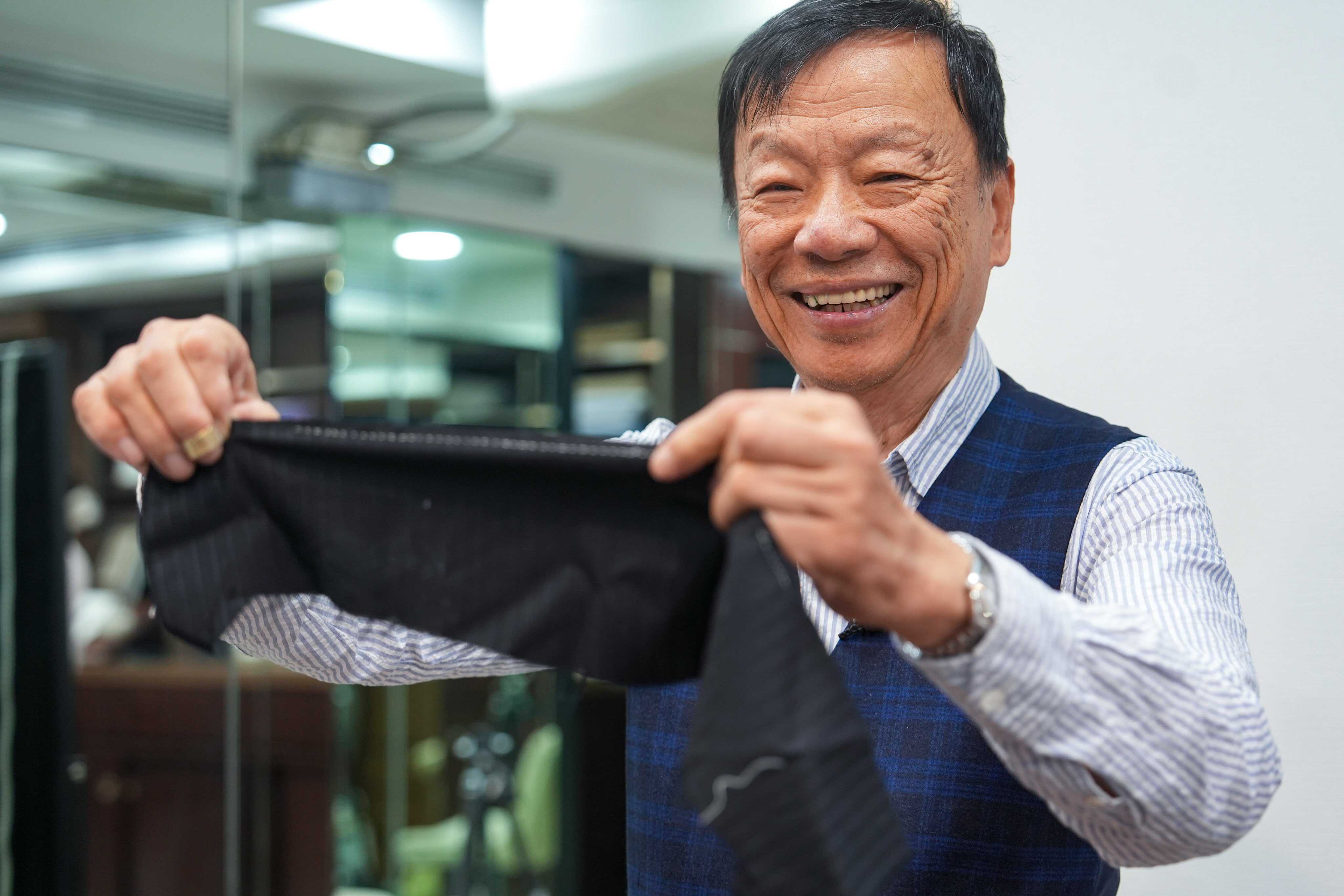 Veteran tailor Benny Woo reflects on Hong Kong’s tailoring decline, shifting from bustling suit demand to adapting post-pandemic fashion trends. Photo: Sun Yeung