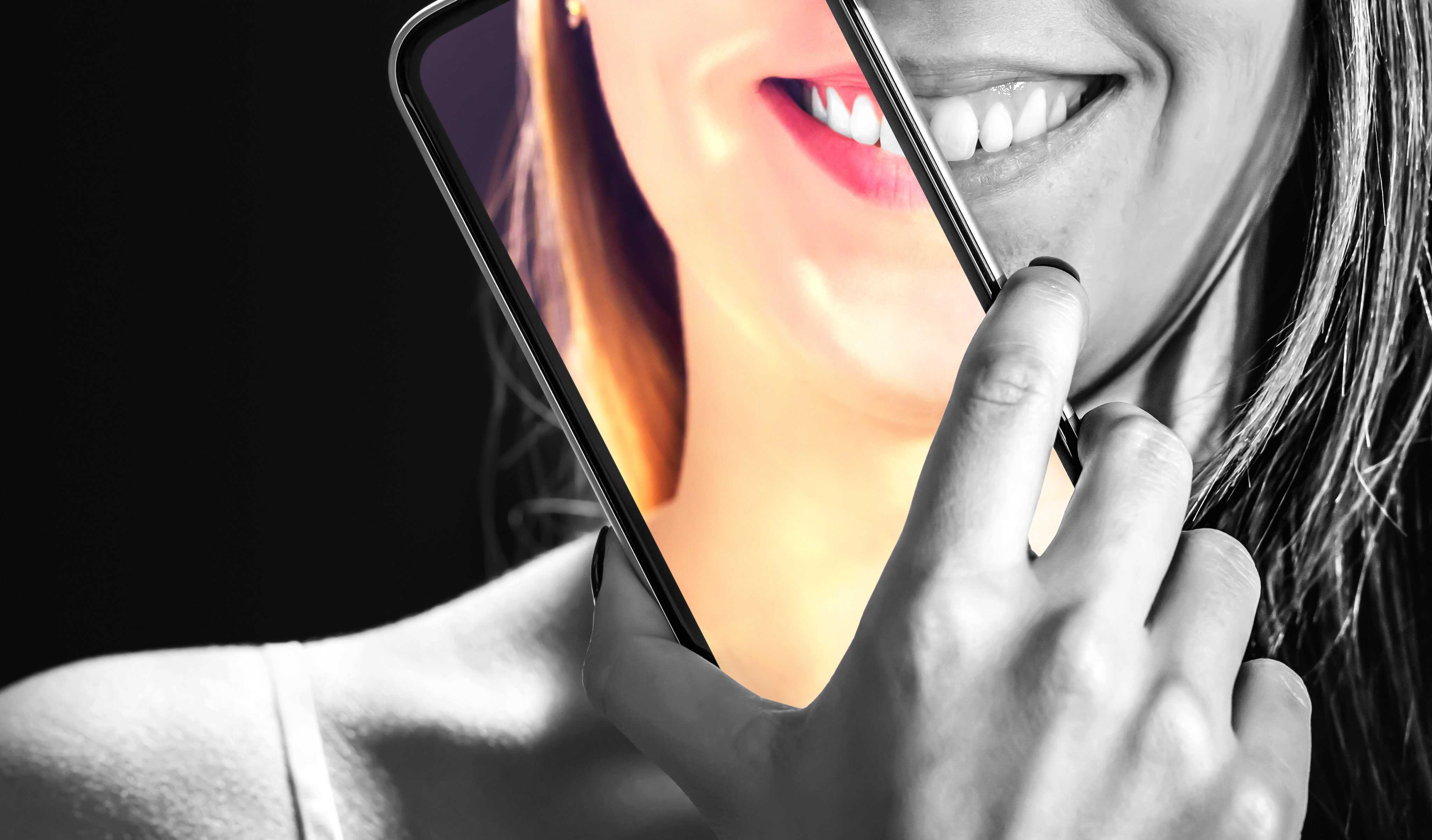 AI filters make it hard to tell when a photo online has been edited. Photo: Shutterstock
