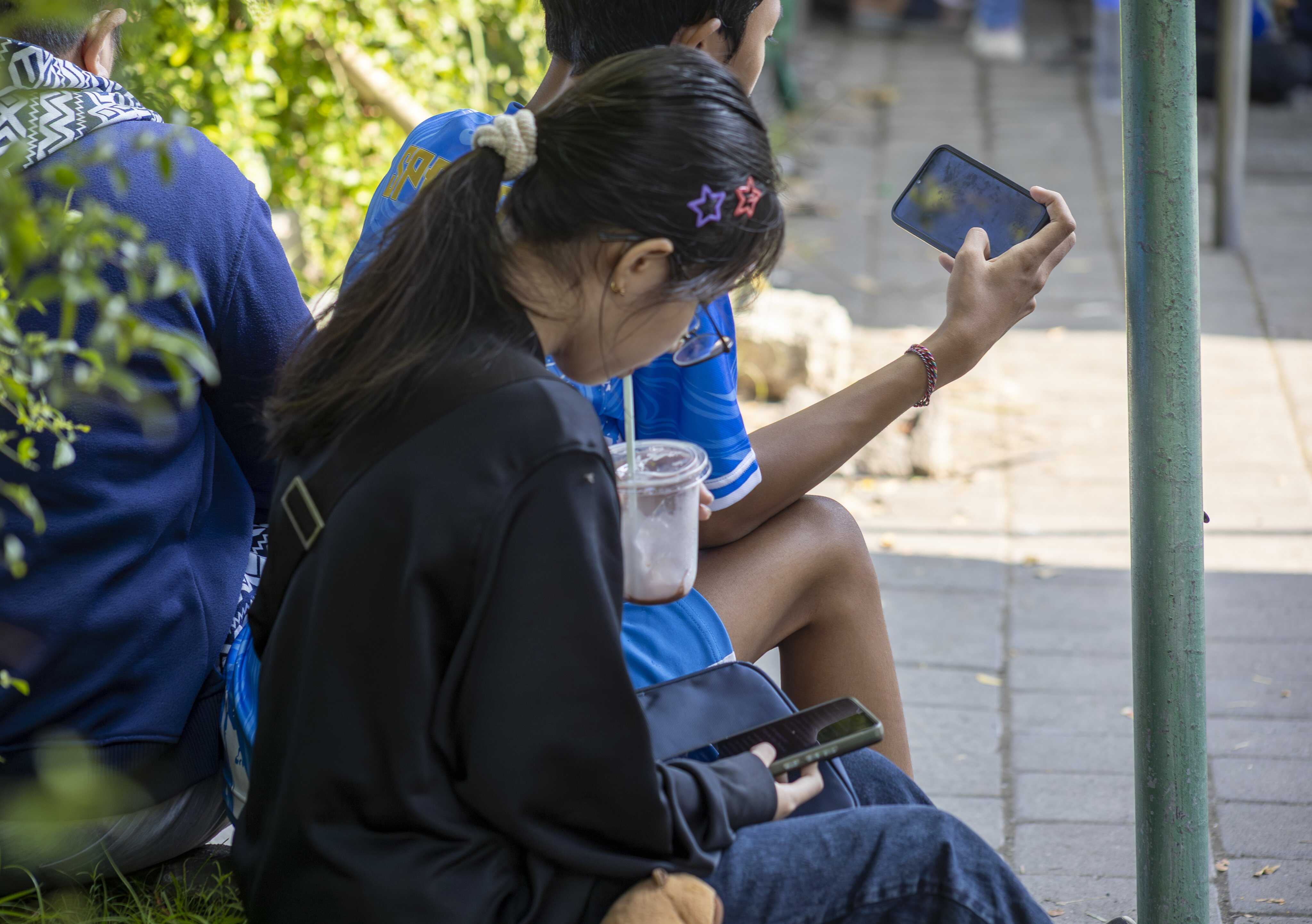 Overprotective rules, like banning social media for under-16s, hinder children’s real-world learning and fuel hidden risks, writes a student. Photo: EPA