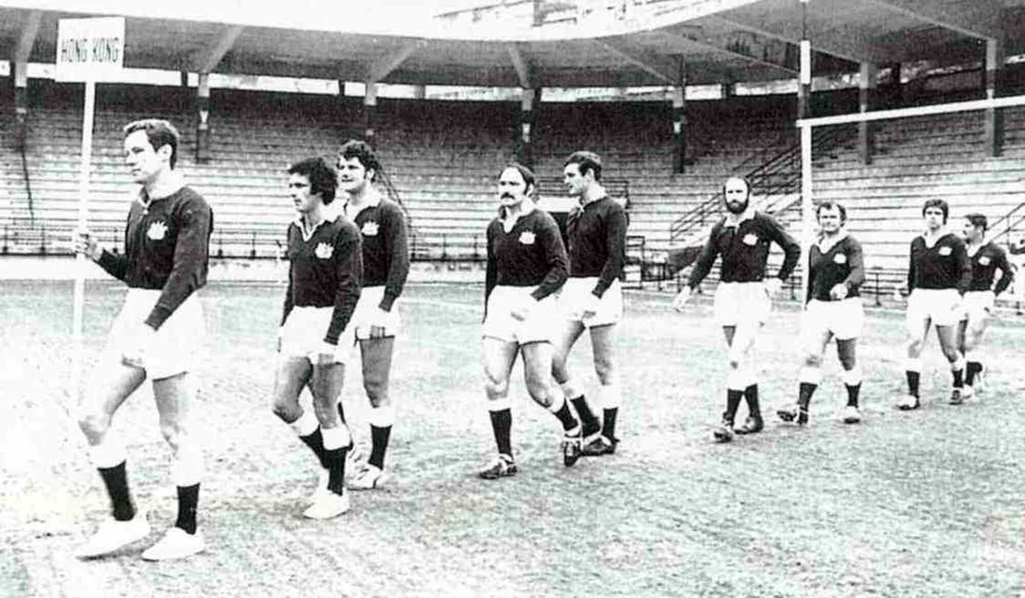 Players walk onto the pitch at the first Hong Kong Rugby Sevens tournament in 1976. Photo: HKRFU
