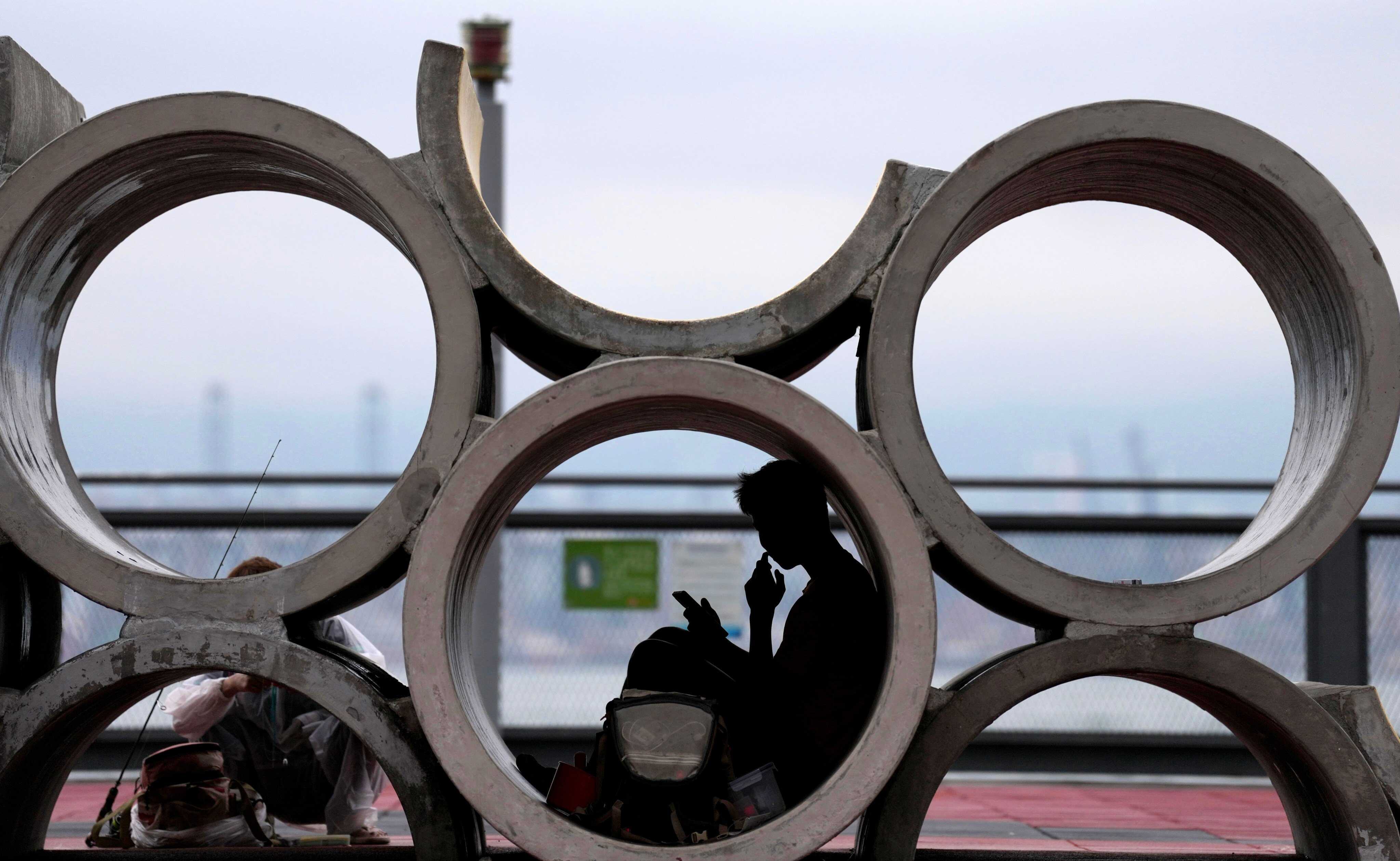 Loneliness affects one in five Hong Kong residents, impacting family well-being, finds survey. Photo: Karma Lo