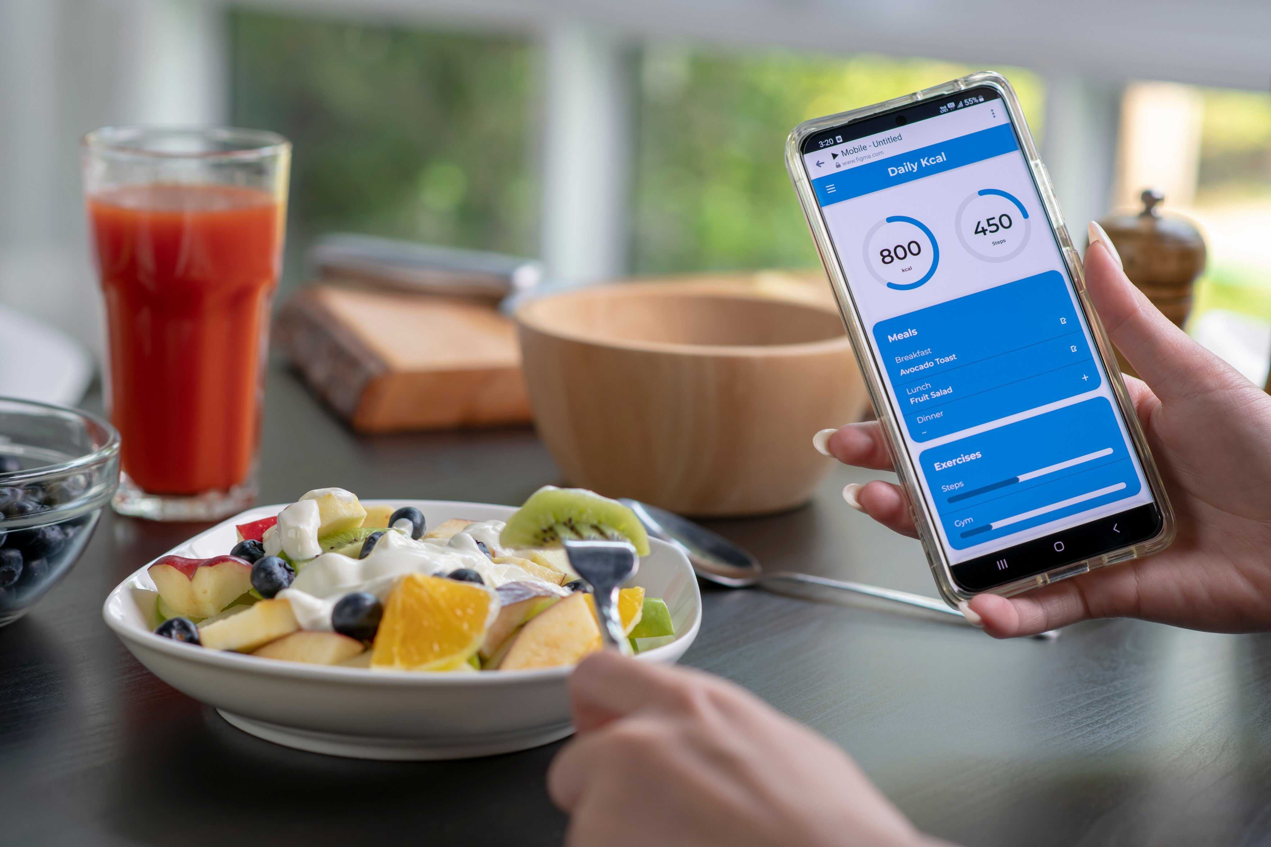 Fitness apps can turn healthy habits into an unhealthy obsession. Photo: Shutterstock