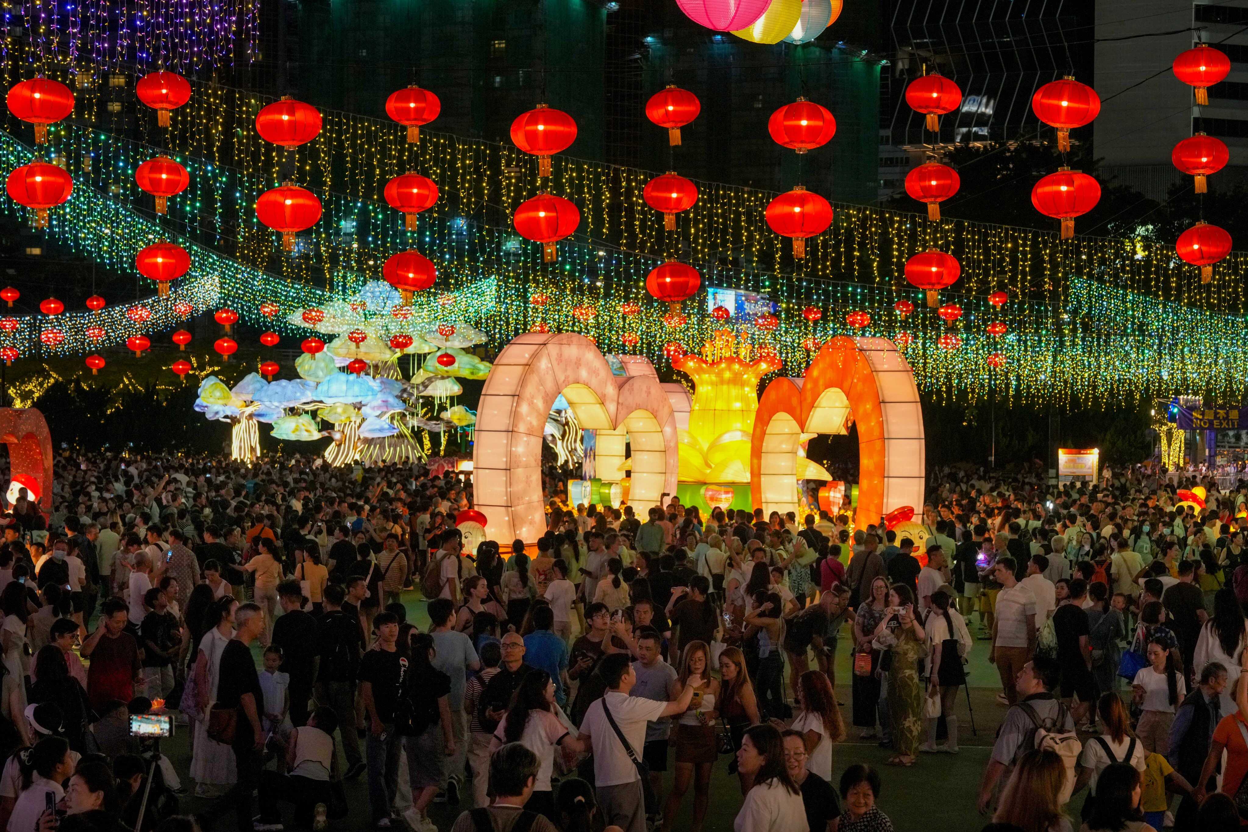 People flock to Victoria Park in Causeway Bay to celebrate the Mid-Autumn Festival. Photo: Dickson Lee