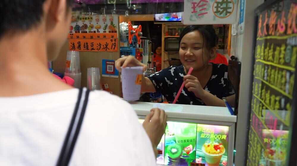 On the Job: The surprising challenges of becoming a bubble tea master ...