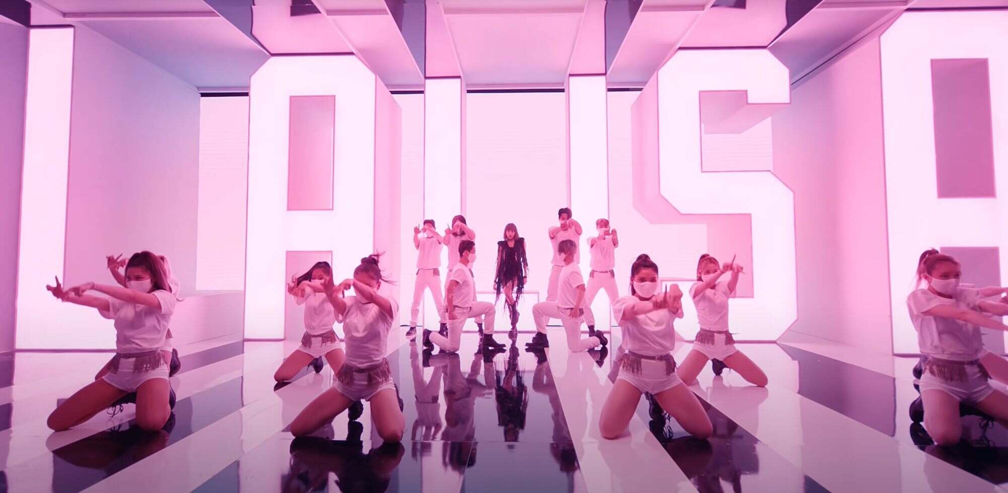 The ‘Lalisa’ music video broke a YouTube record for most views for a solo artist within 24 hours. Photo: YouTube