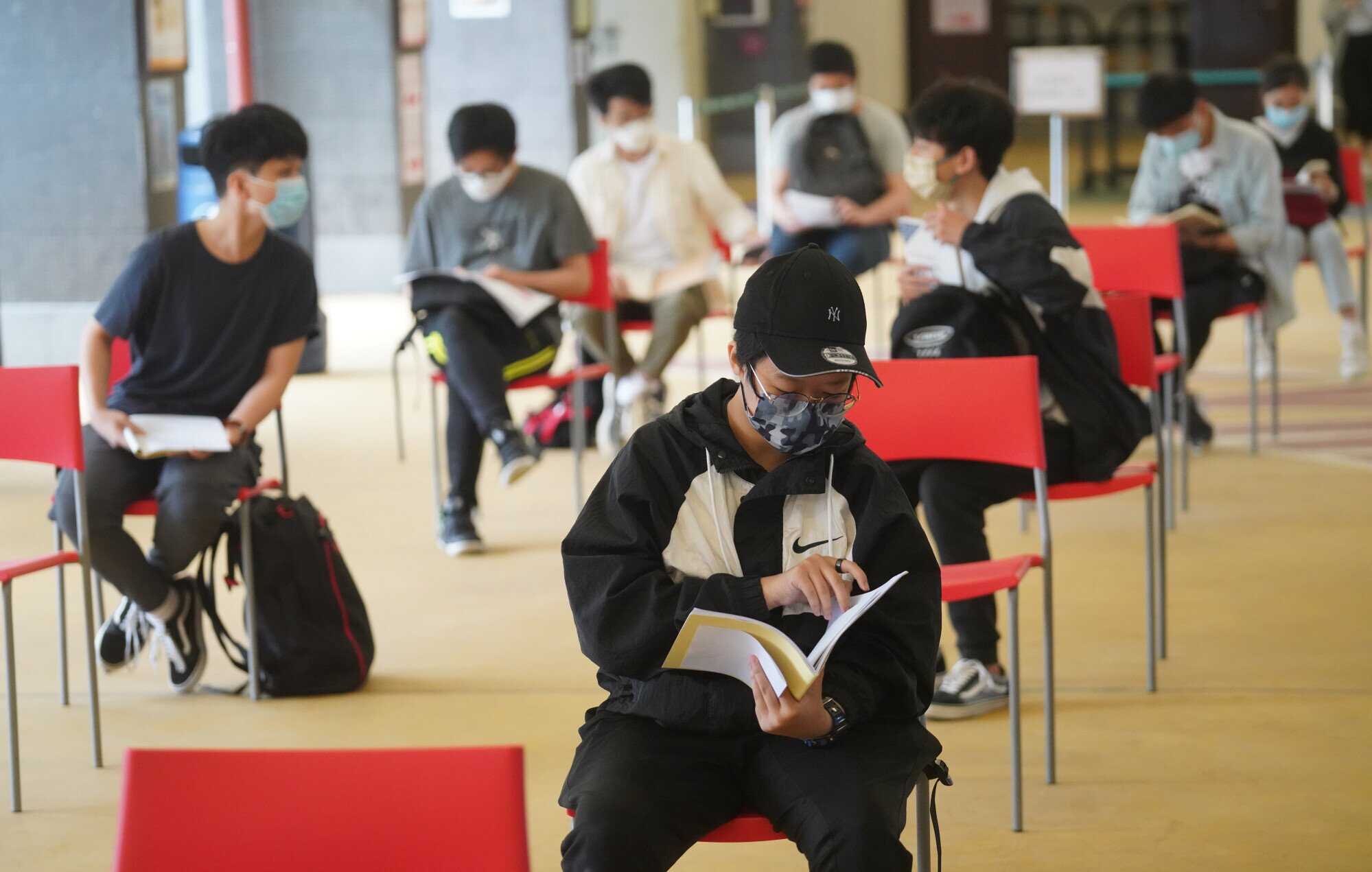 The drop in DSE candidates can be attributed to the city’s low birth rate, as well as an exodus of almost 4,500 students who left the city in the last academic year. Photo: Winson Wong