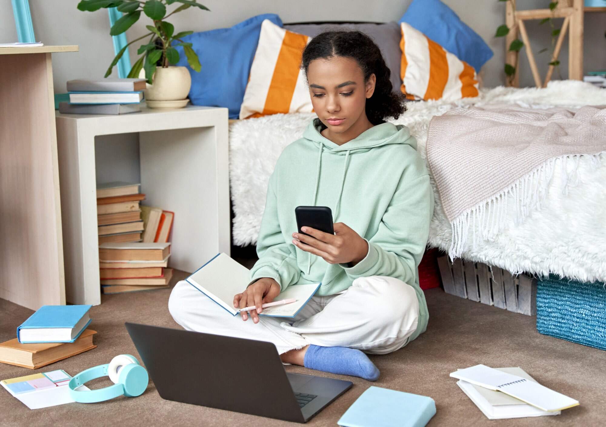 What apps can you recommend for learning at home? Photo: Shutterstock