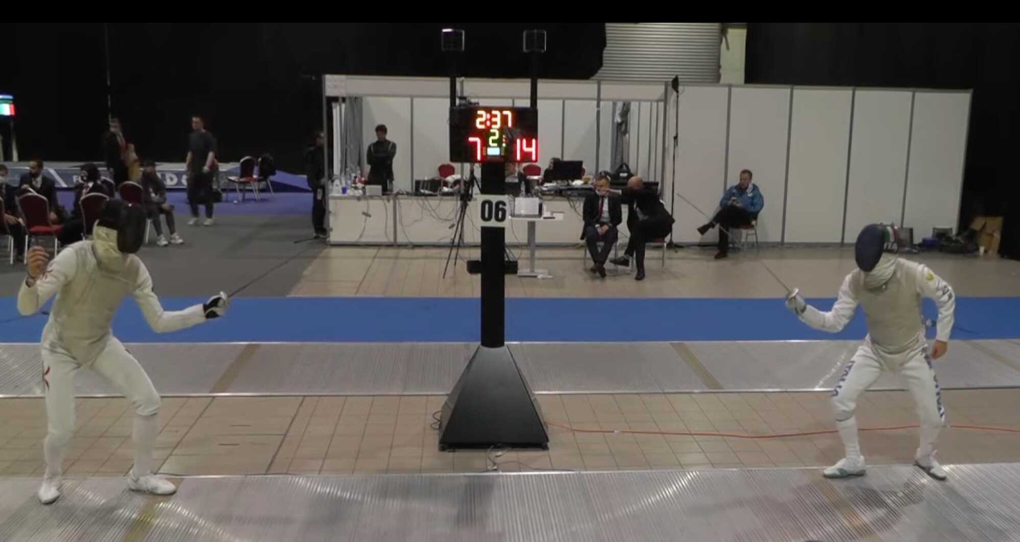 Cheung ka-long (left) competes in the quarter-finals of the Belgrade World Cup. Photo: Screenshot