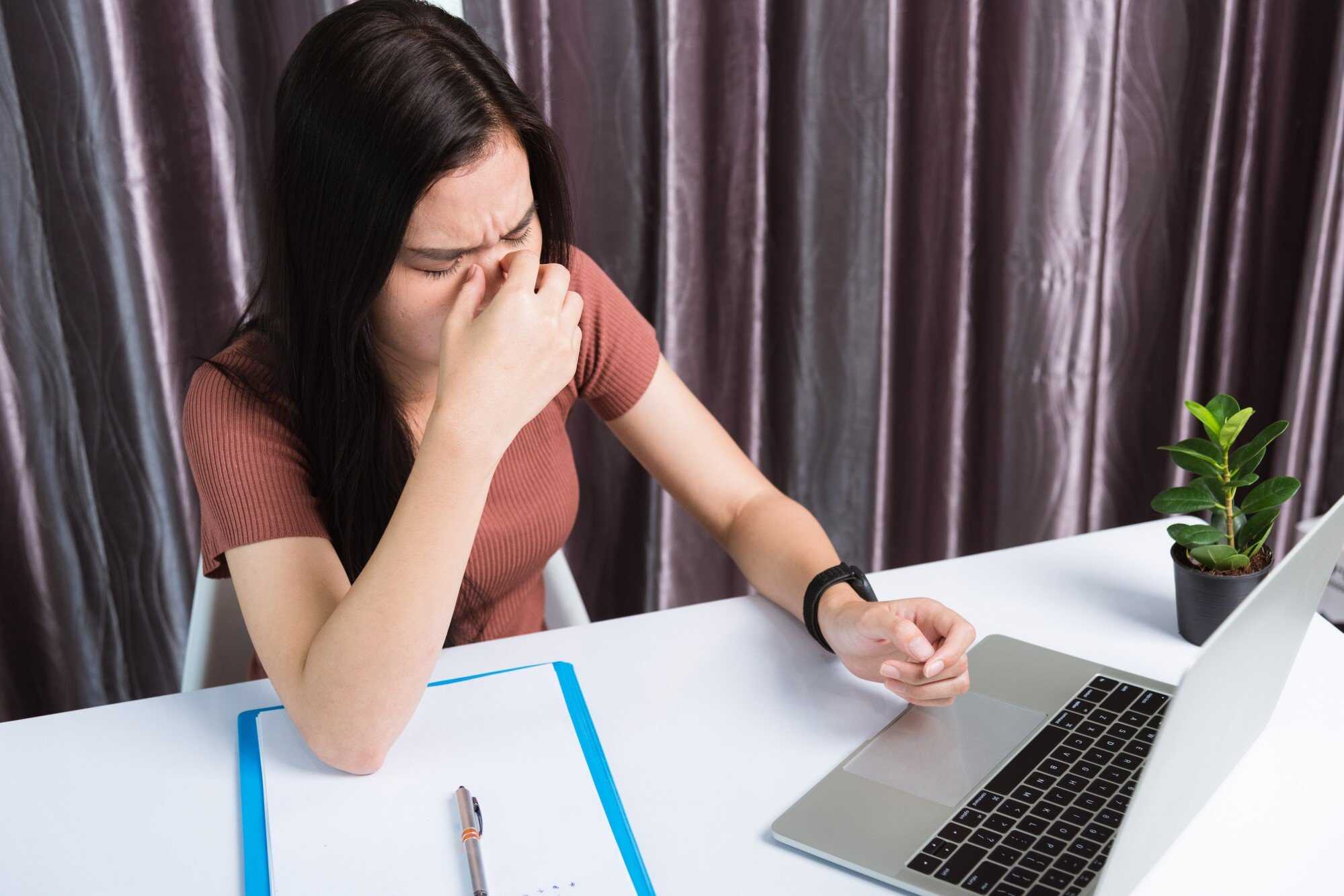 Spending too much time in front of a screen can be damaging to your health. Photo: Shutterstock