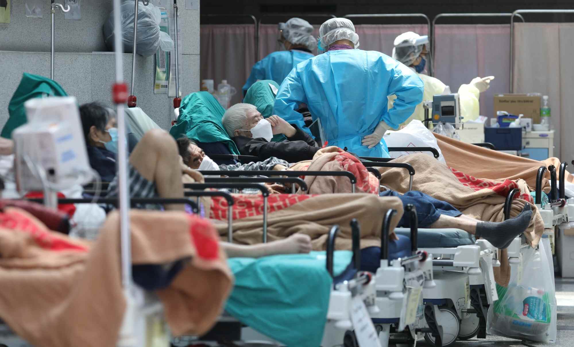 Patients wait outside the accident and emergency department of Princess Margaret Hospital. Photo: Yik Yeung-man