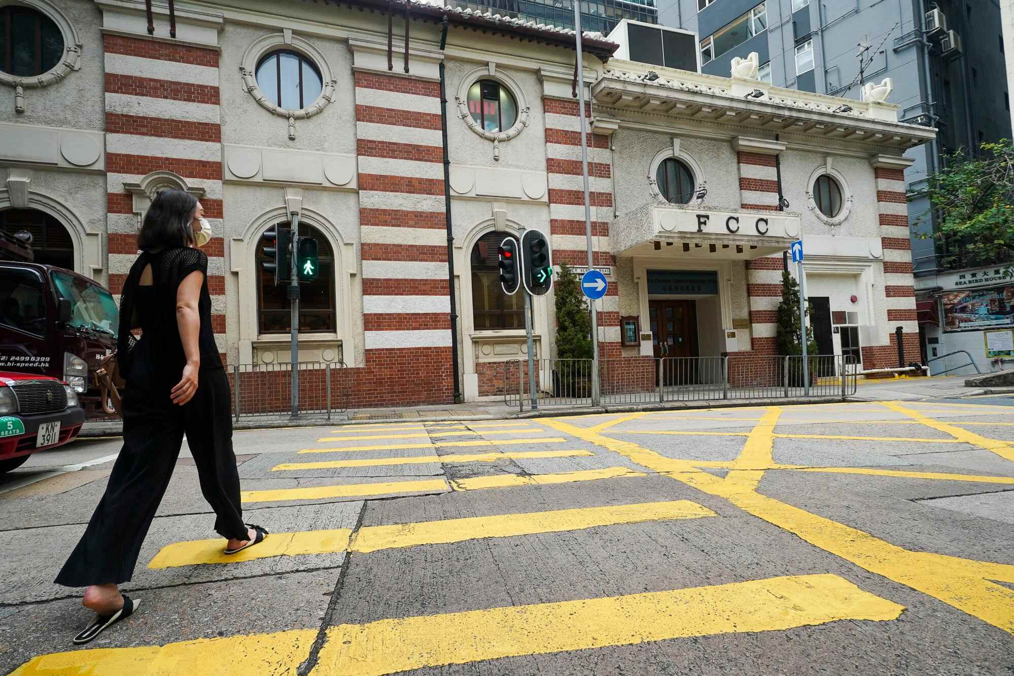 At least three members of FCC’s press freedom committee announced their resignations on social media, expressing anger and disagreement with the club’s decision. Photo: Felix Wong