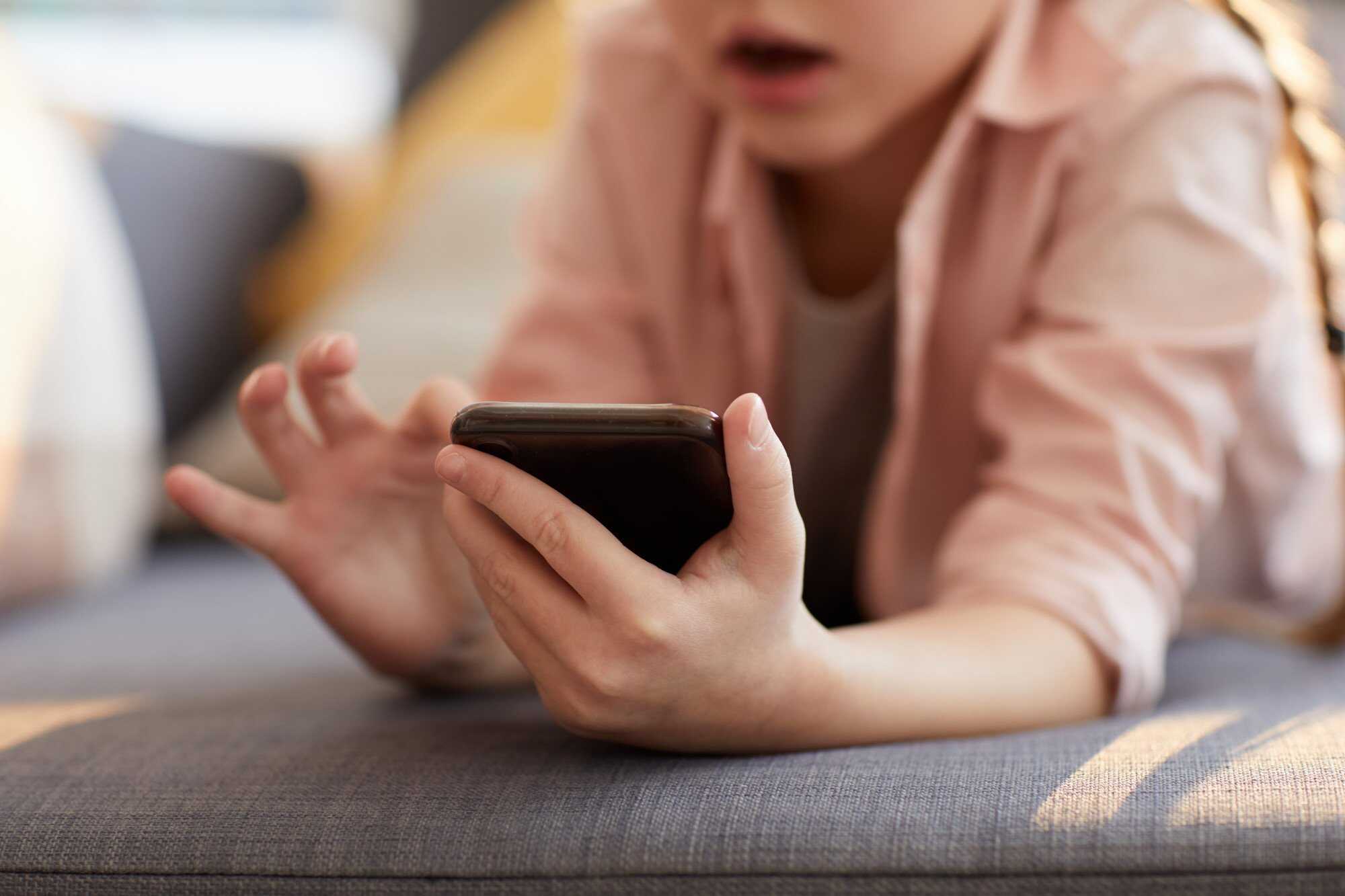 Kids spent more time on their phones, laptops and smartphones because of the pandemic. Photo: Shutterstock