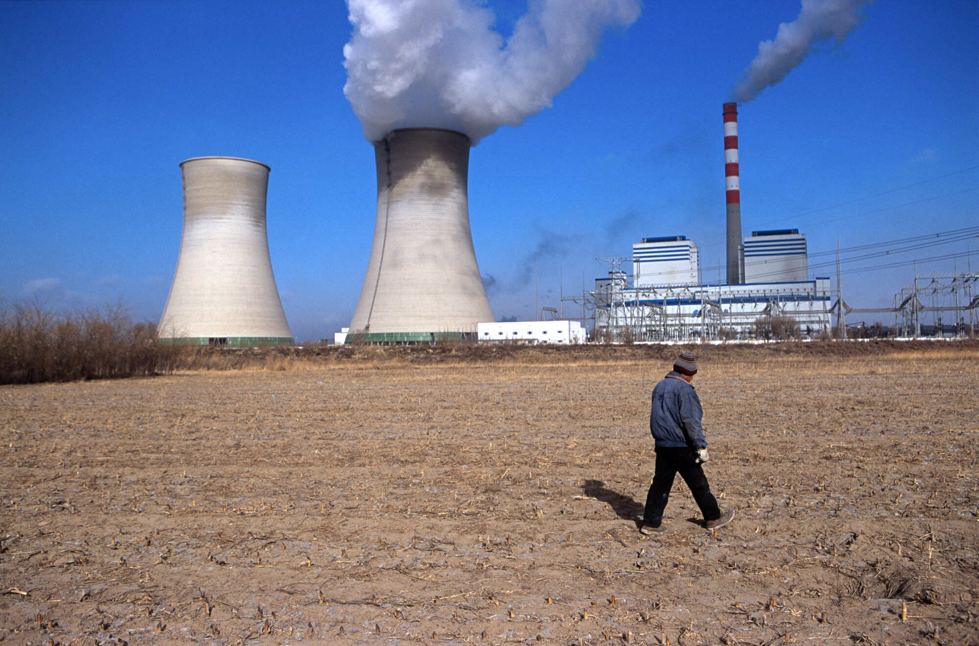 Industrial factors play a significant role in global warming, Photo: Getty Images