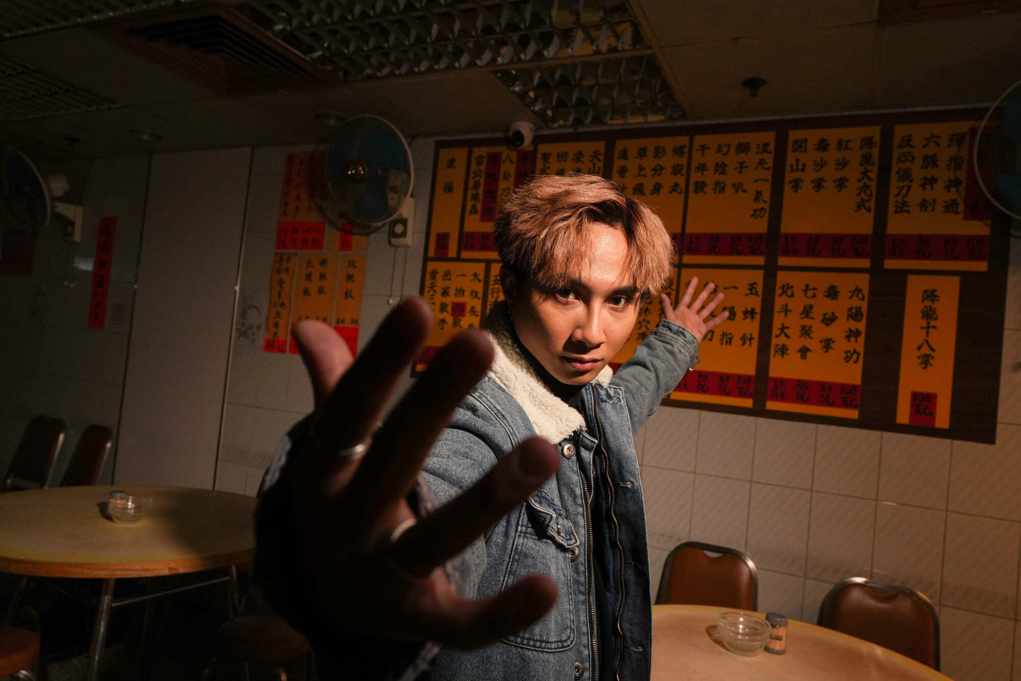 Billy Choi’s “Hoi Lin Teahouse” music video pays tribute to famed local filmmaker Stephen Chow. Photo: Sun Yeung