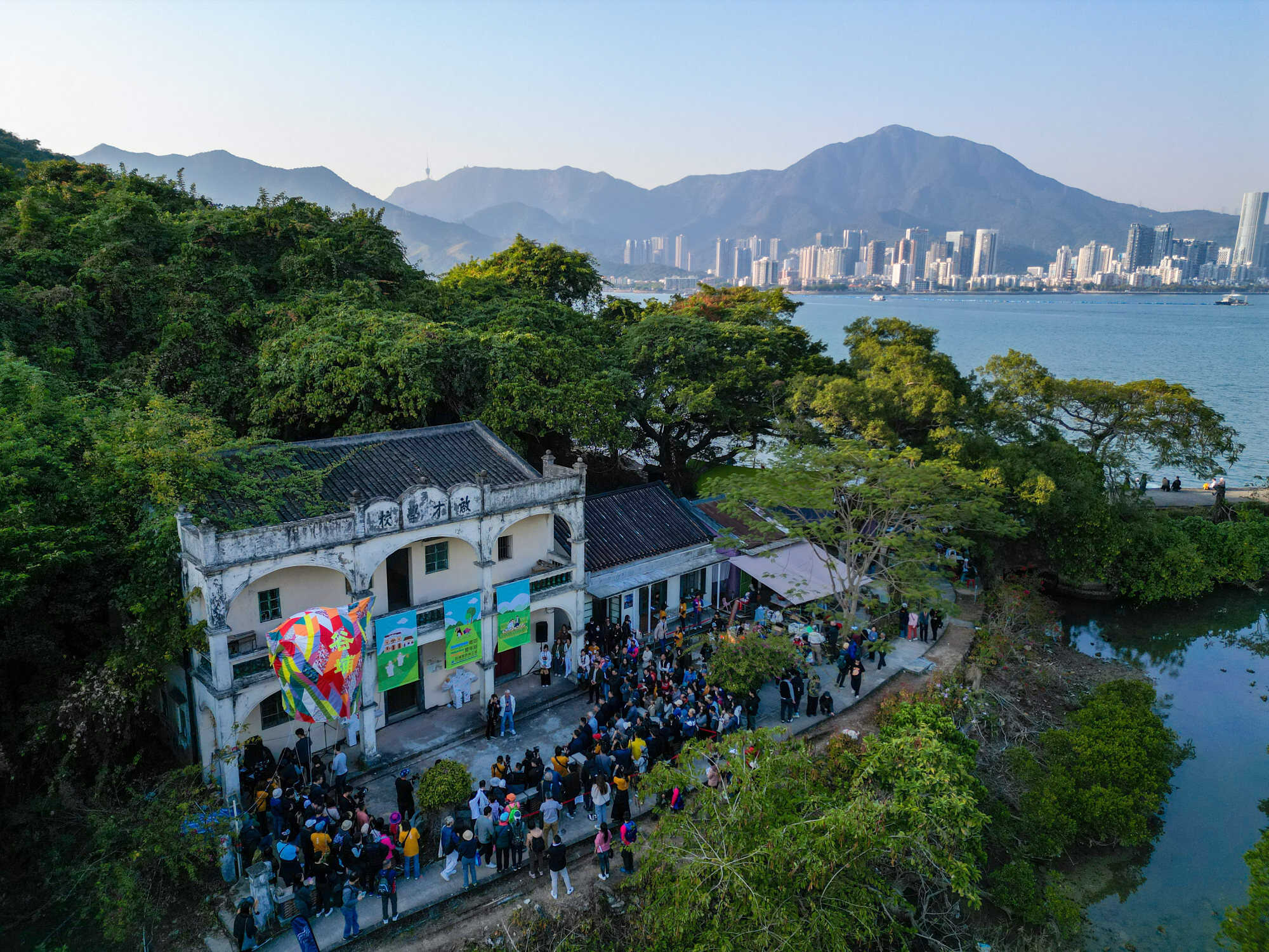Visitors gather at Kai Choi School during the launch ceremony of the Countryside Harvest Festival. Photo: Eugene Lee