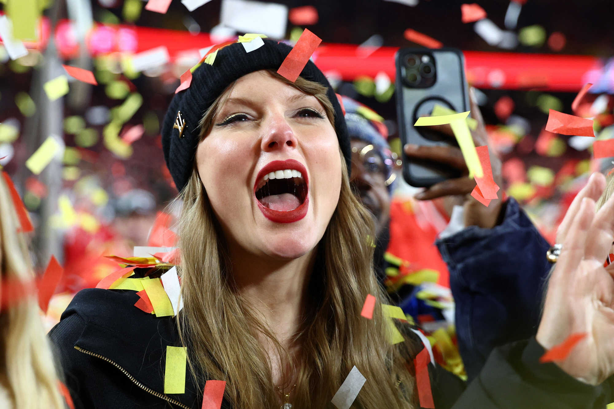 The reading section included an article on celebrity gossip, which mentioned stars such as Taylor Swift, Ariana Grande and Hugh Jackman. Photo: Mark J. Rebilas-Imagn Images