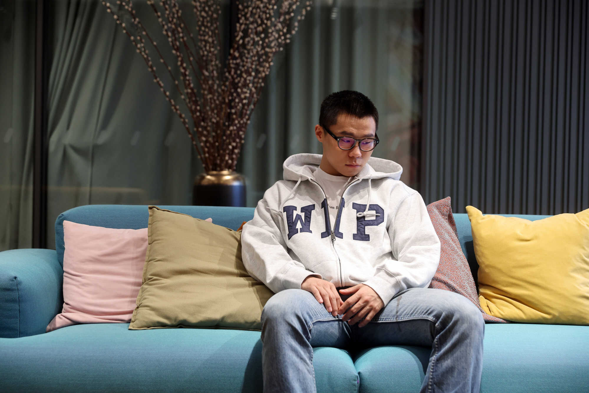 Now an established singer-songwriter, Tong shares advice for rising Hong Kong music artists. Photo: Edmond So