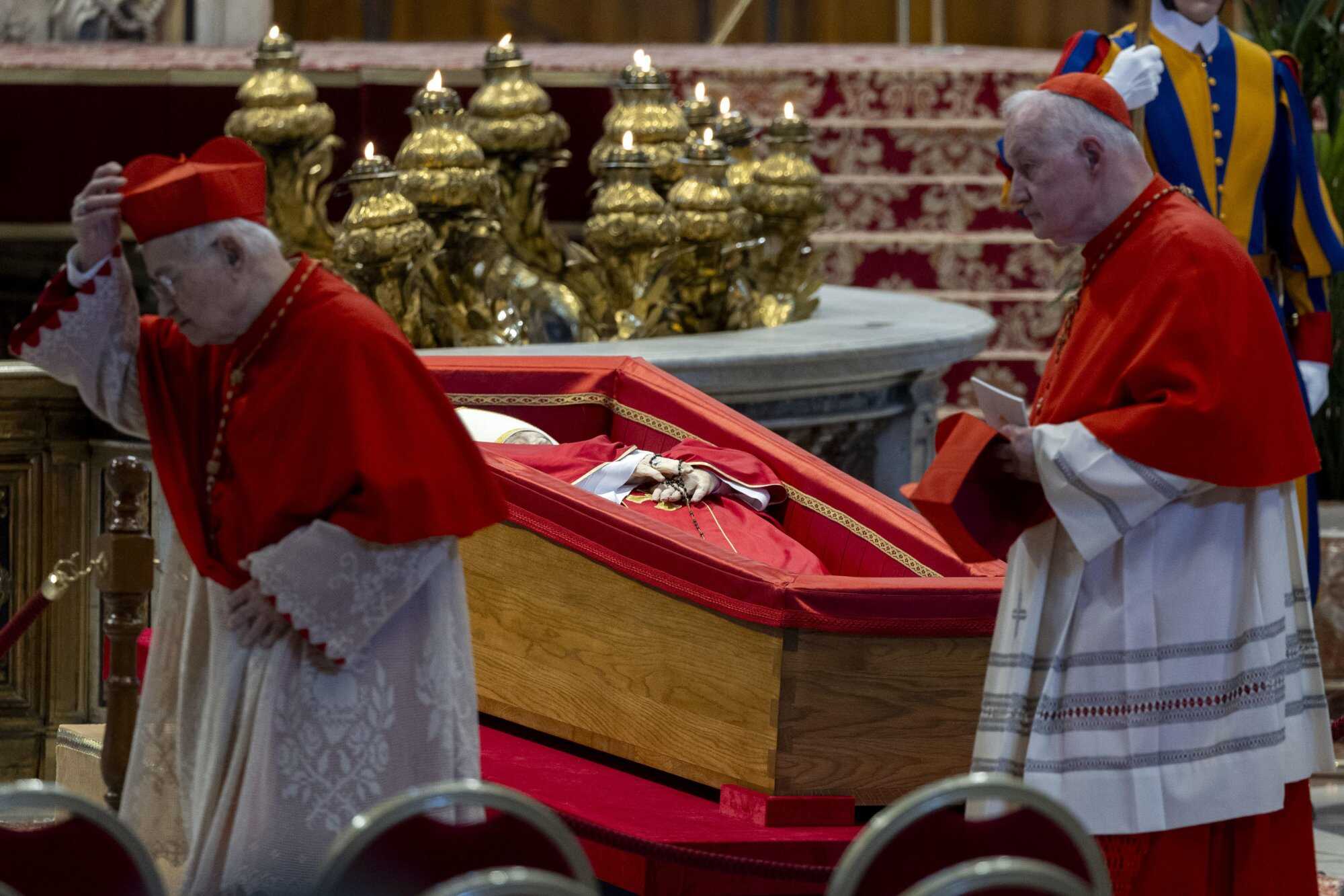 Faithful and well-wishers will be able to pay their respects to the spiritual leader, who died on 21 April 2025, aged 88, until his funeral on 26 April. Photo: EPA-EFE
