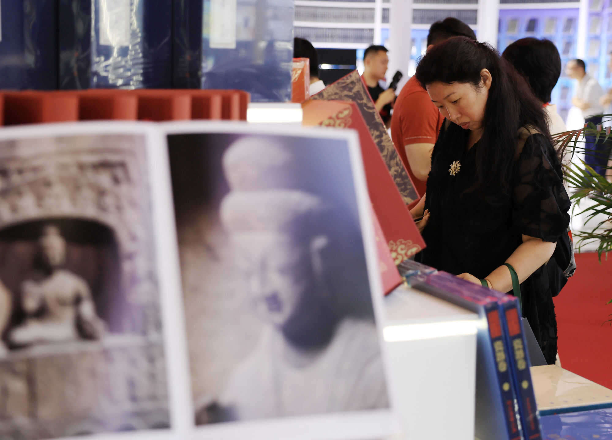 Over 1,700 exhibitors from 80 countries and regions took part in the fair, with Malaysia as this year’s guest country of honour. Photo: Xinhua
