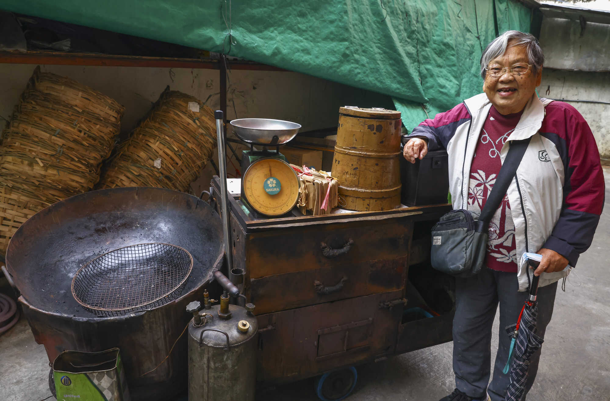 In 2023, Chan’s roast chestnut cart was taken from her when she stepped away for a toilet break. It was later returned, damaged, costing her up to HK$2,000 for repairs and to restock ingredients that were discarded by law enforcement officials. Photo: Dickson Lee