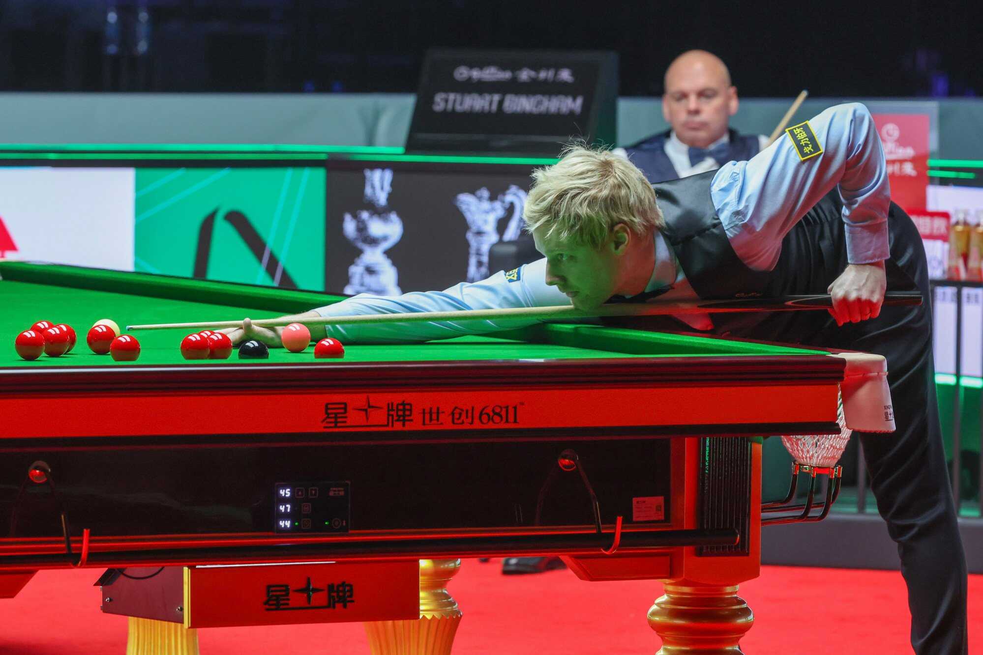 Neil Robertson in action during the World Grand Prix 2025 held at Kai Tak Arena. Photo: Dickson Lee