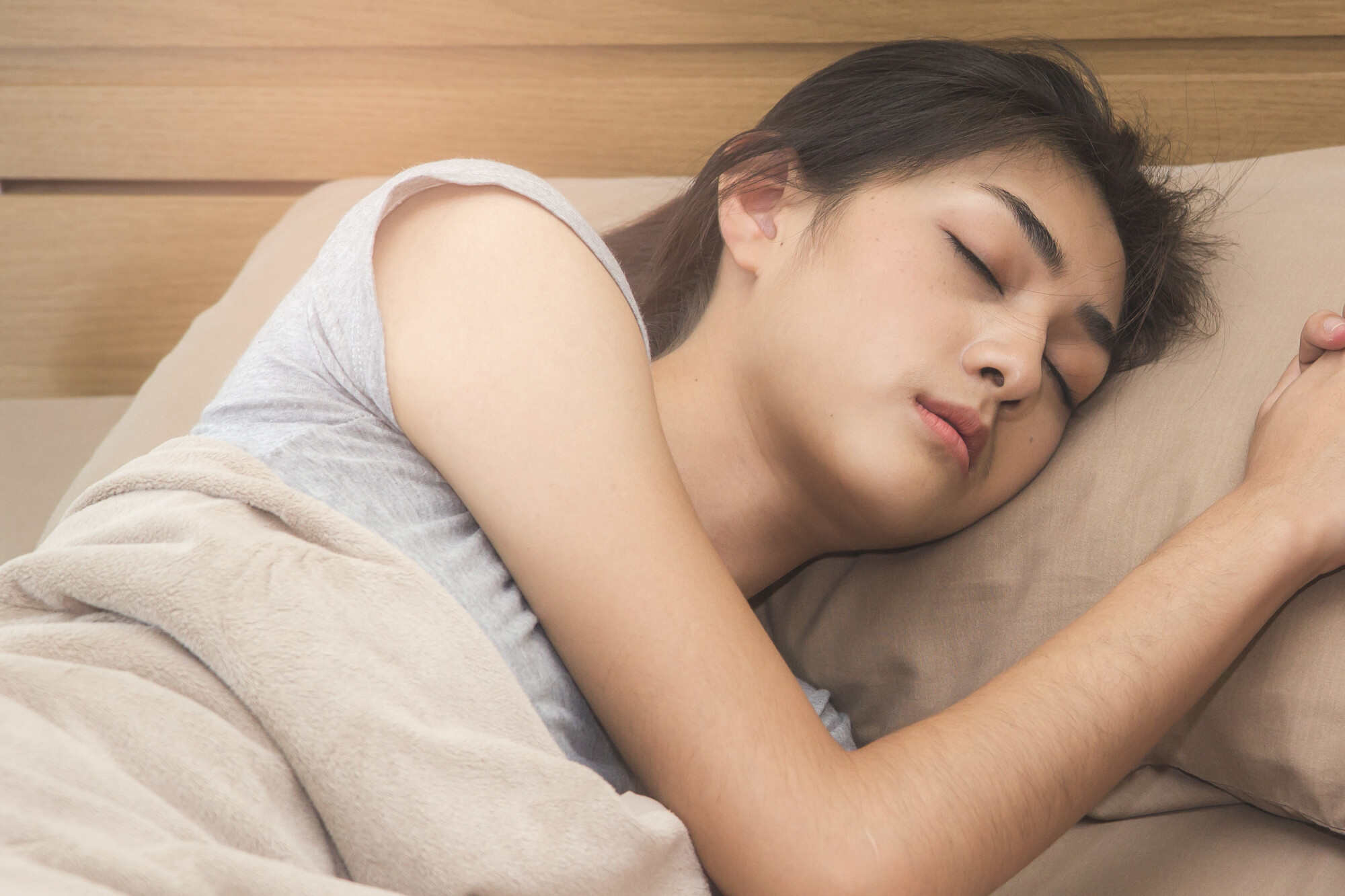 Experts worry that these dangerous “sleepmaxxing” posts can also make people feel more anxious about their sleep habits. Photo: Shutterstock