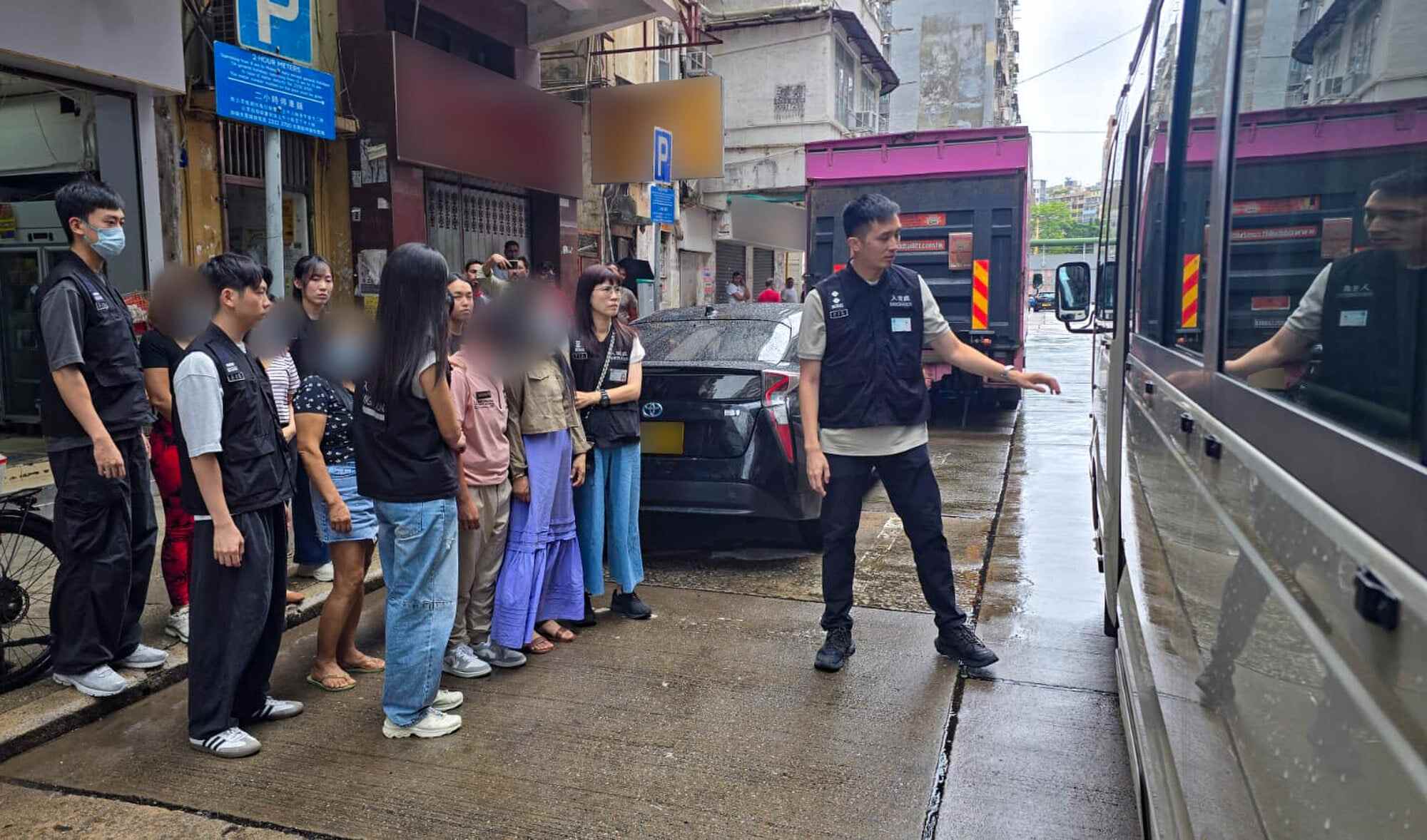 NGOs and unions have said that the arrest of six women suspected of running an illegal dental clinic for domestic helpers has highlighted the need for adequate medical coverage for such workers. Photo: Handout