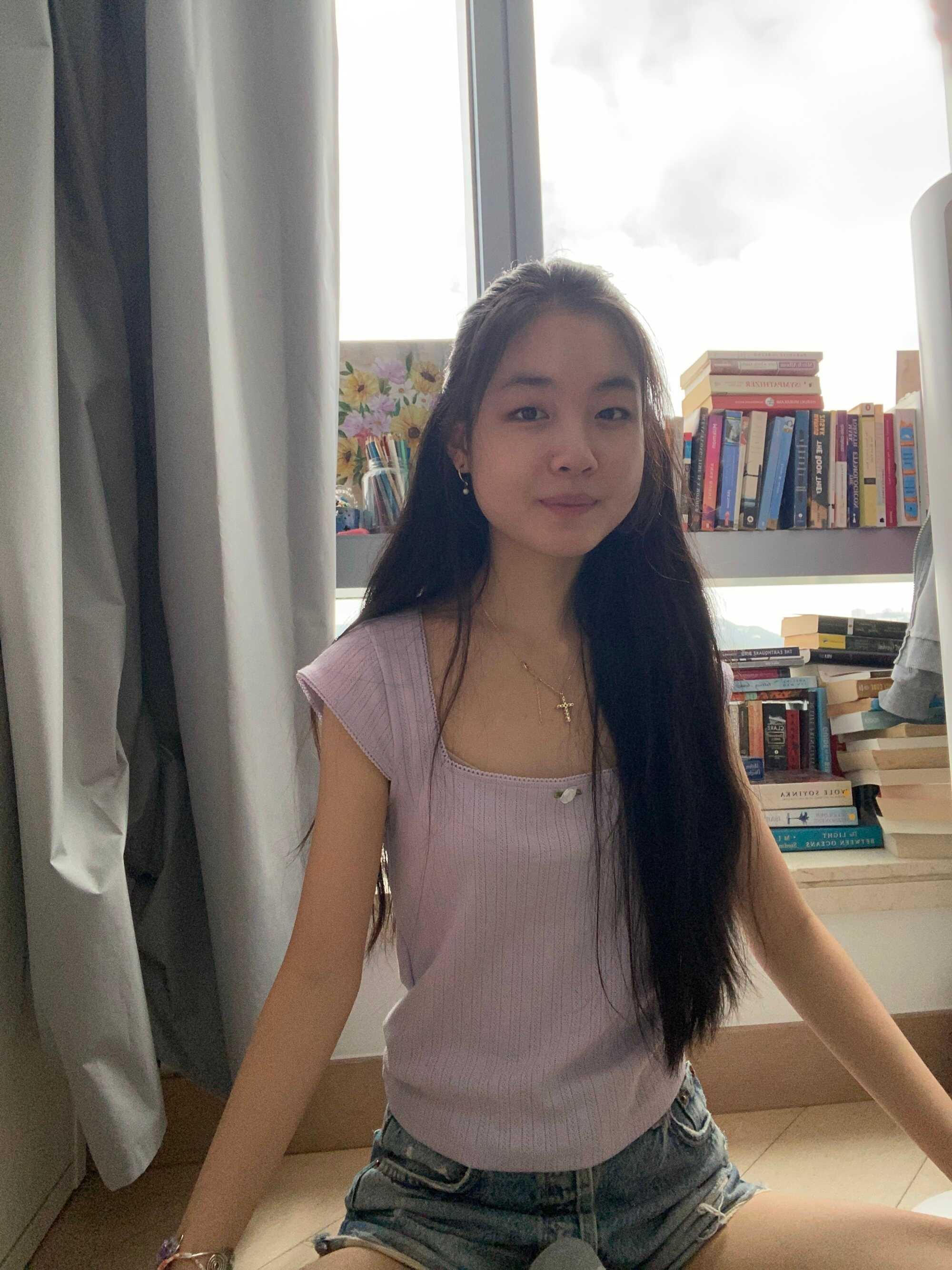 Isabelle Wei of Canadian International School of Hong Kong highlights how Breadline tackles Hong Kong’s food waste issue by rescuing surplus bread for those in need. Photo: Handout