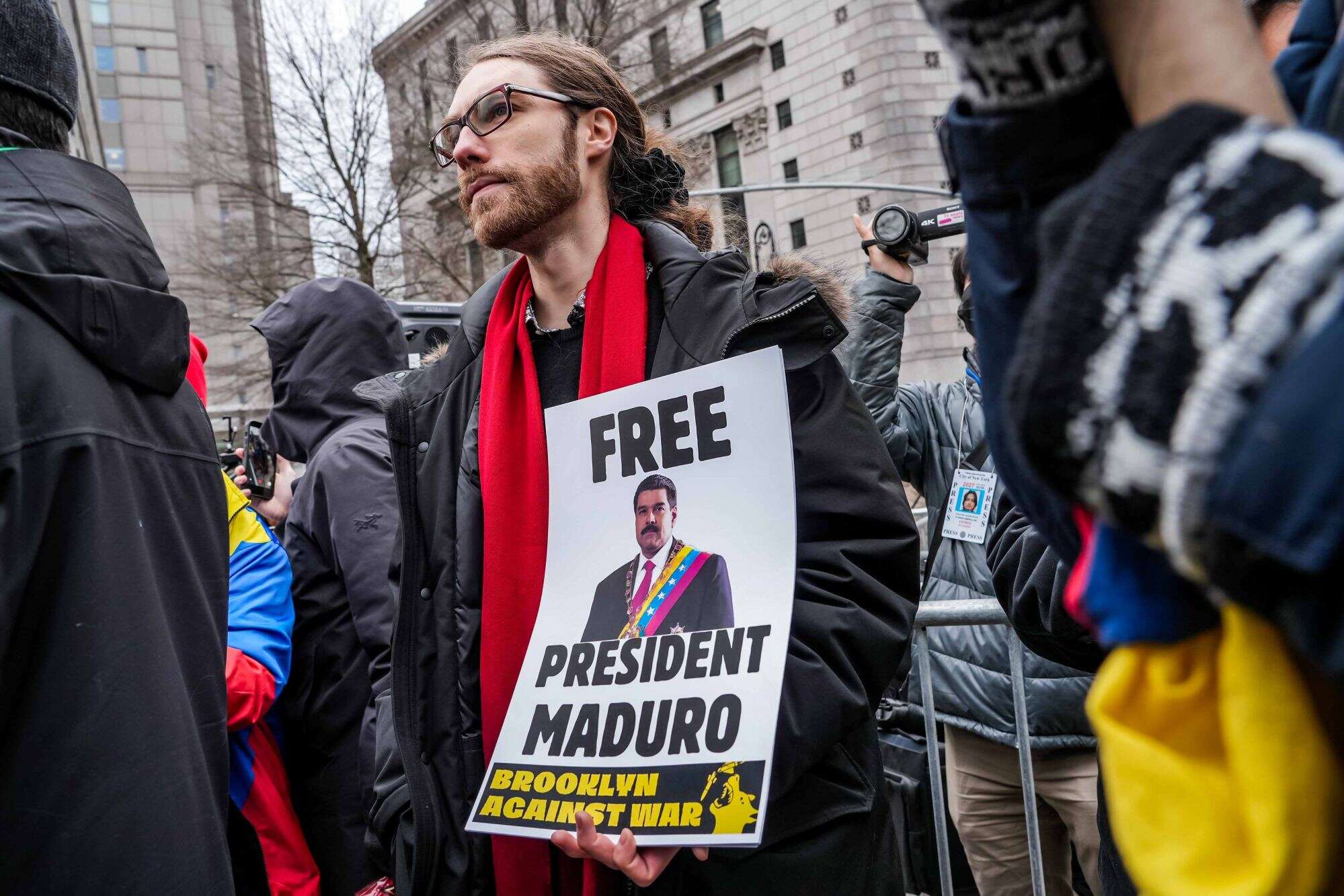 People protest outside a courthouse in New York, the United States. Photo: Xinhua