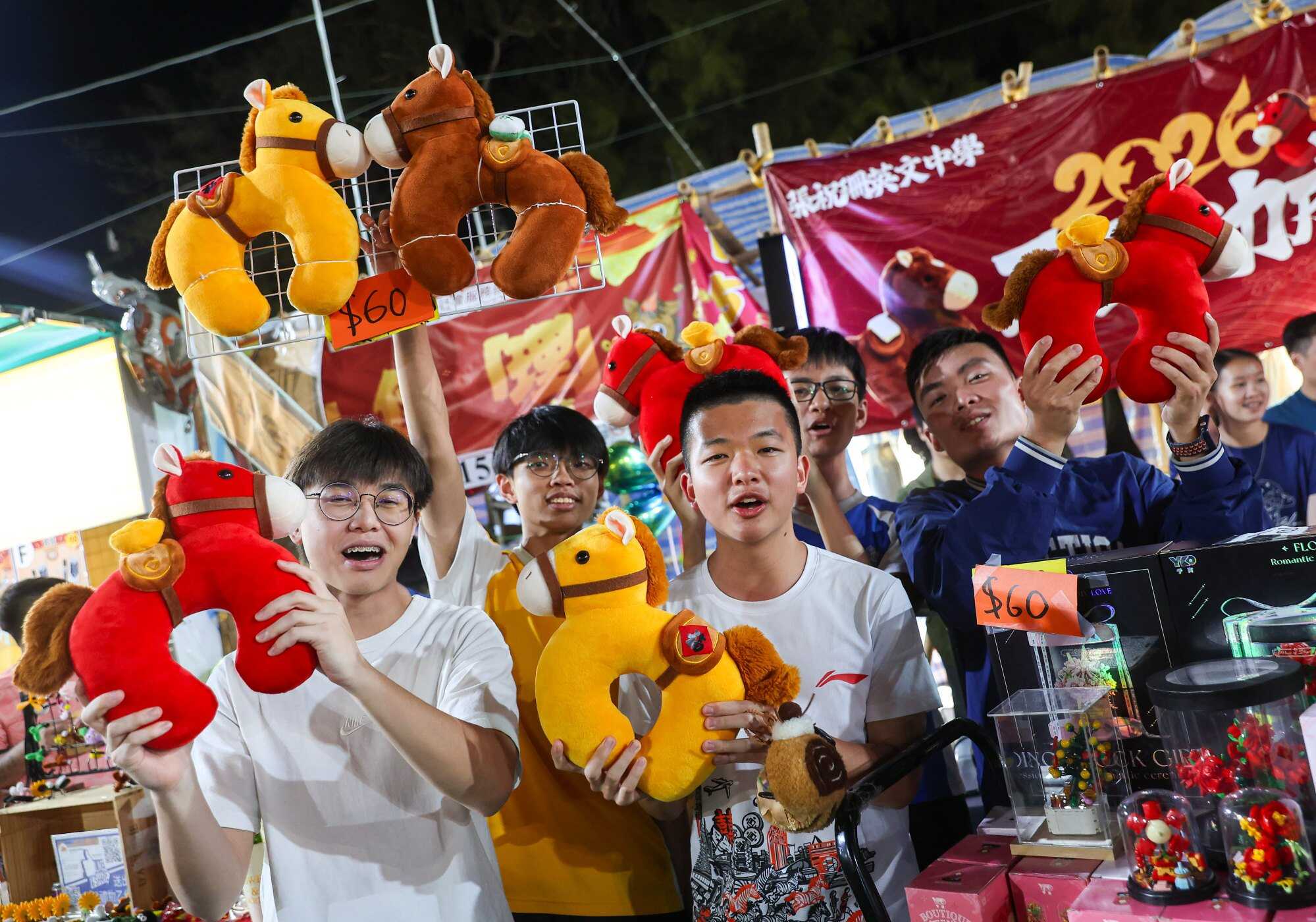 Vendors, from first-time sellers to charities, attracted tens of thousands of festivalgoers at Victoria Park’s Lunar New Year Fair. Photo: Edmond So