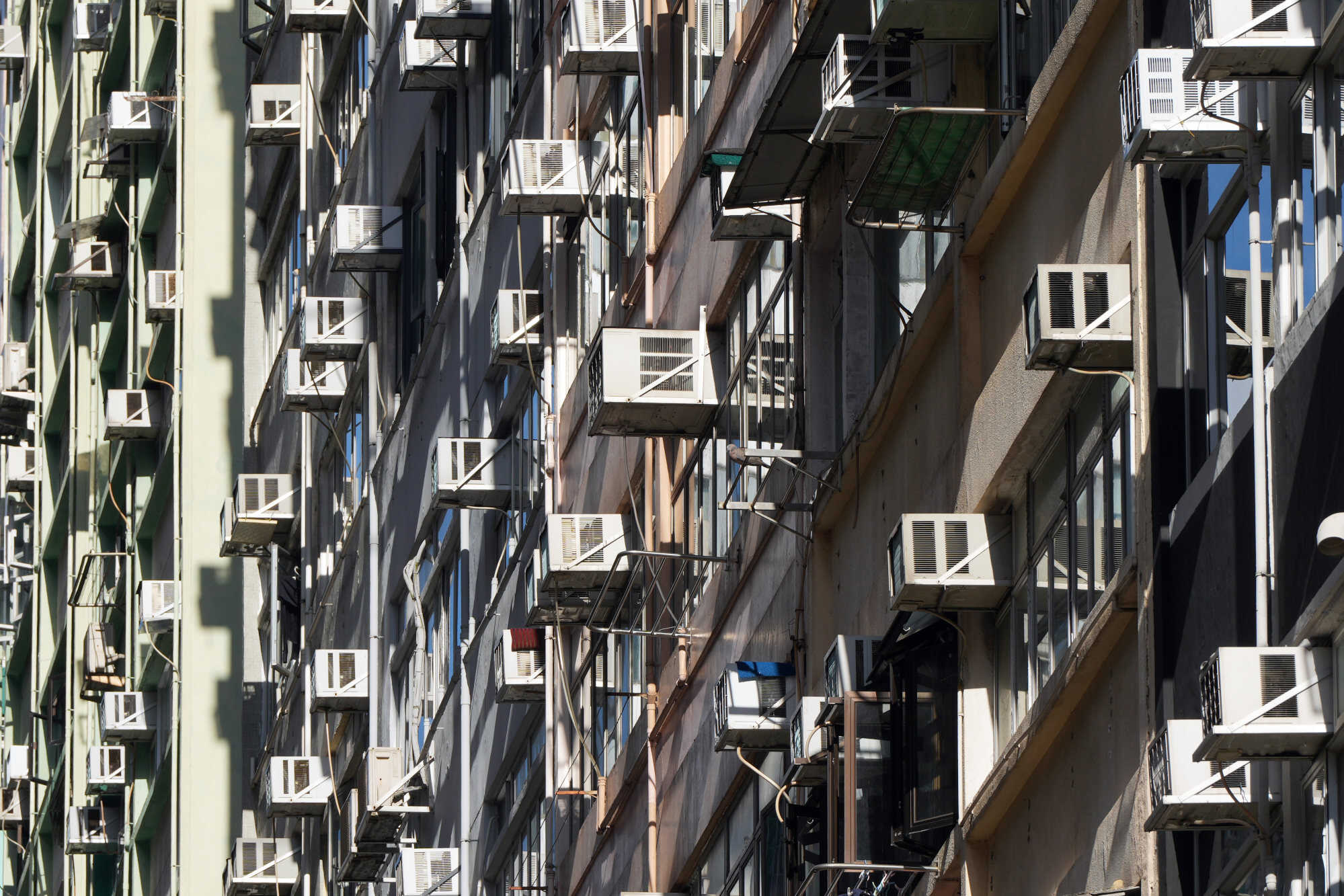 A domestic helpers’ group says about 80 per cent of its members face restrictions on using air conditioners. Photo: Sam Tsang