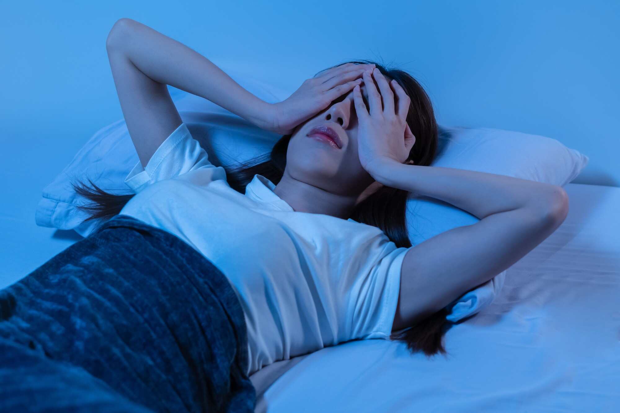 An 8am start time slightly clashes with adolescents’ natural sleep biology, but it prepares students for adult schedules, one reader writes. Photo: Shutterstock