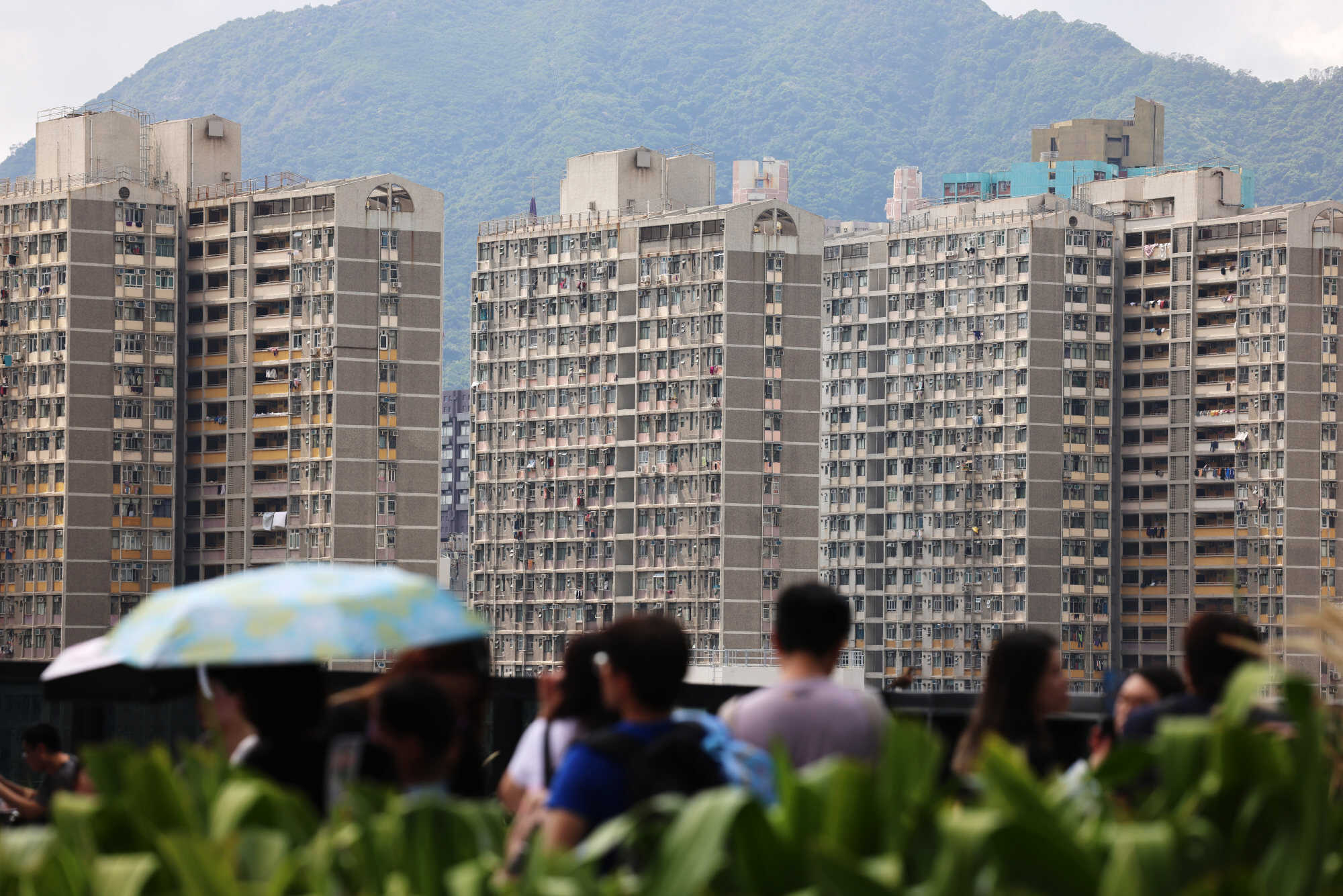 Hong Kong’s resilient social structure and government initiatives in sustainable transport may mitigate the economic impact of rising oil prices despite short-term challenges for small businesses. Photo: Jelly Tse