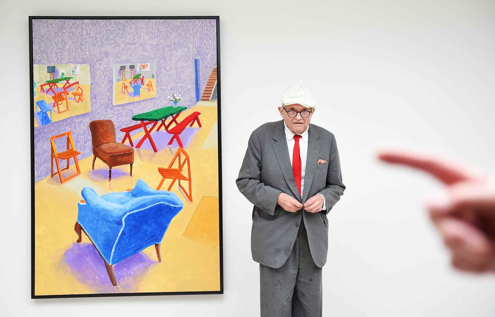 Hockney poses at an exhibition of his work at the Annely Juda Fine Art gallery in London in 2015. Photo: EPA