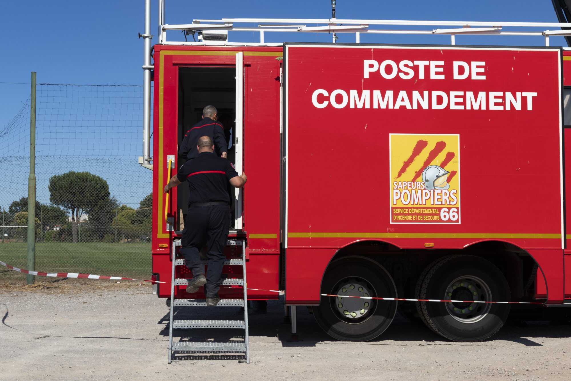 French authorities and emergency services prepare amid a large wildfire that has forced the evacuation of 10,000 people, destroyed 50 buildings and scorched 4,900 hectares of land. Photo: EPA
