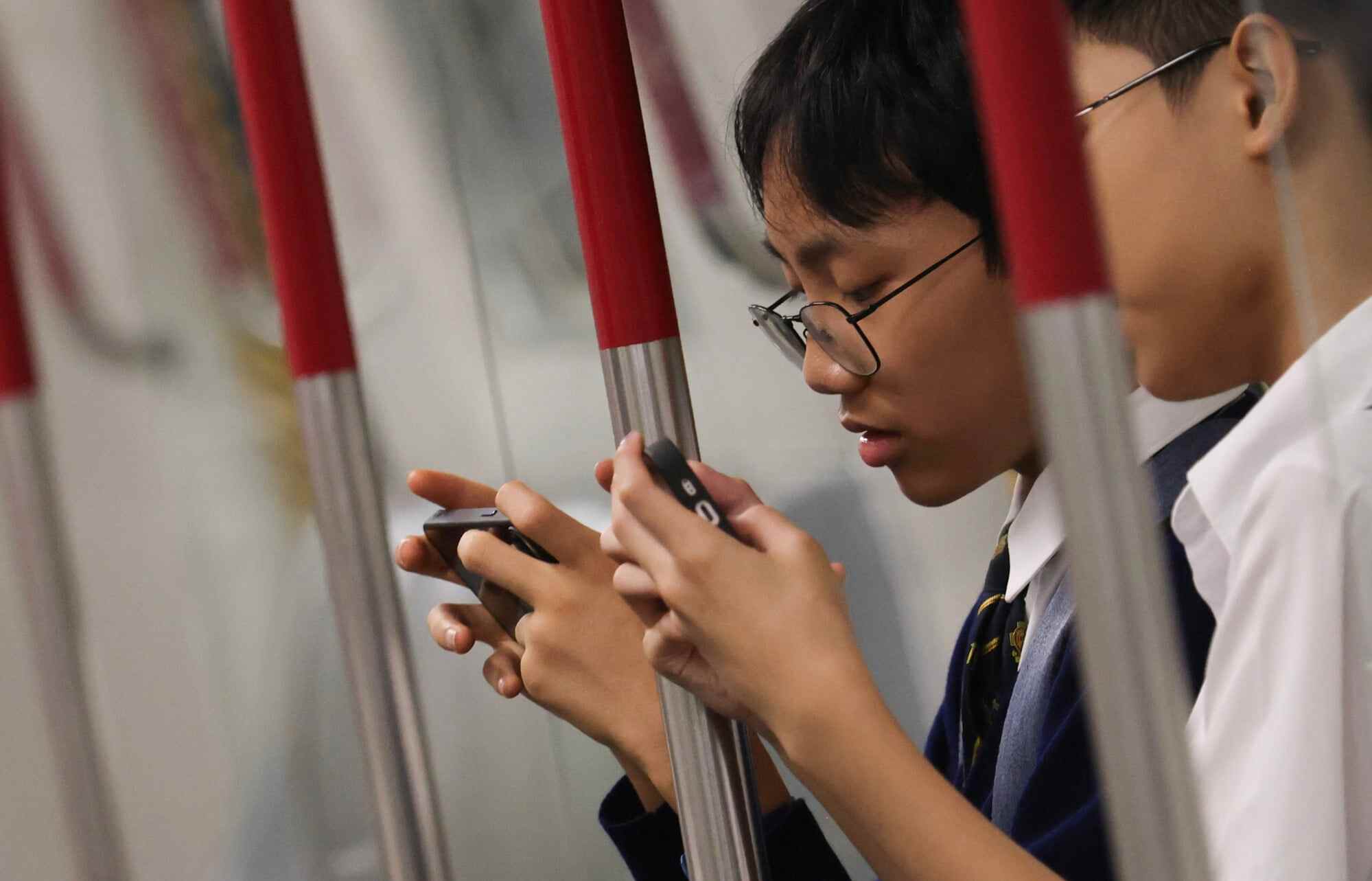 The Hong Kong Christian Service (HKCS) surveyed 572 young people aged 11 to 24 from September to December last year to explore the link between social media use and isolation. Photo: Jelly Tse
